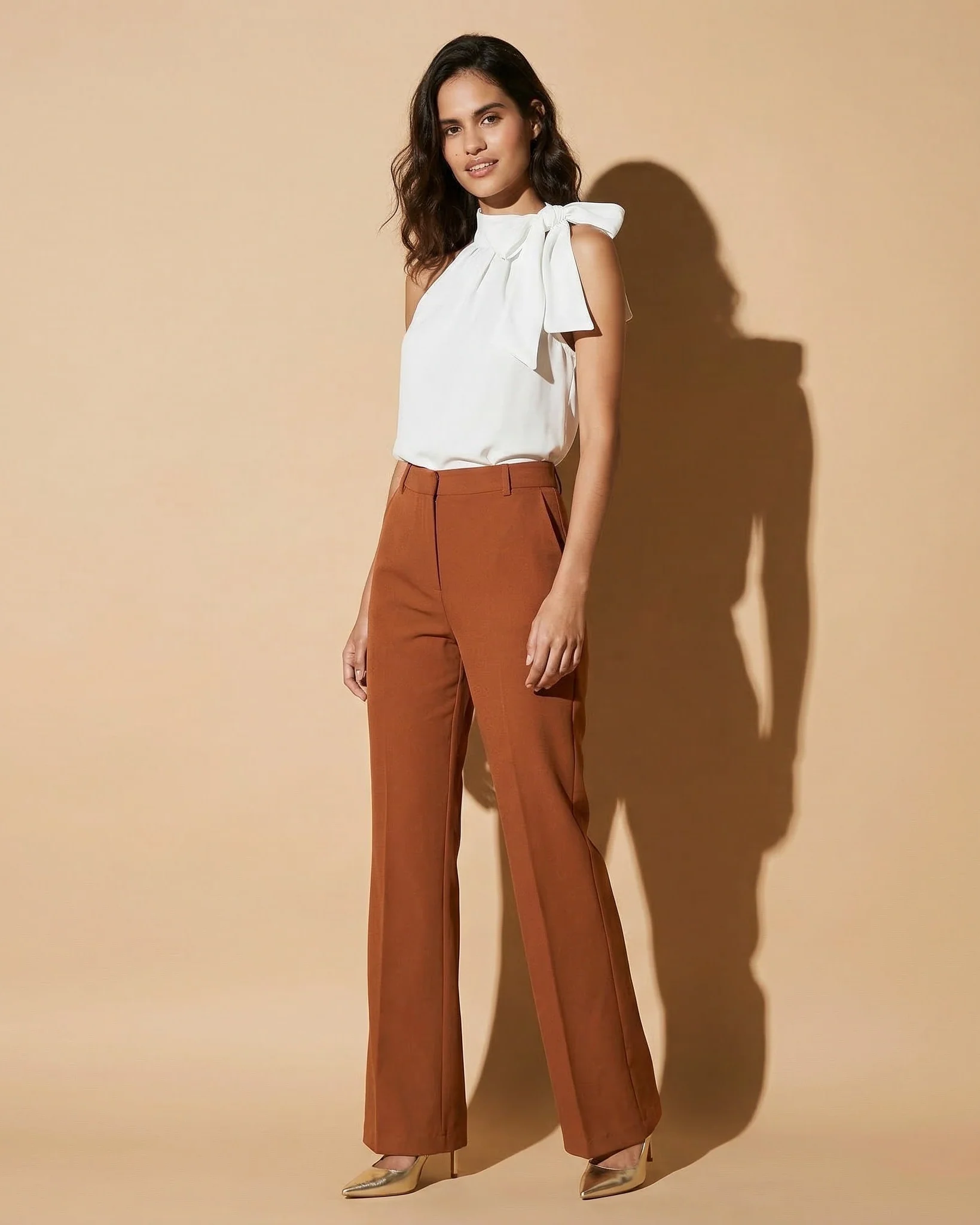 Pantaloni dritti classici con tasche - Cacao - Image 3