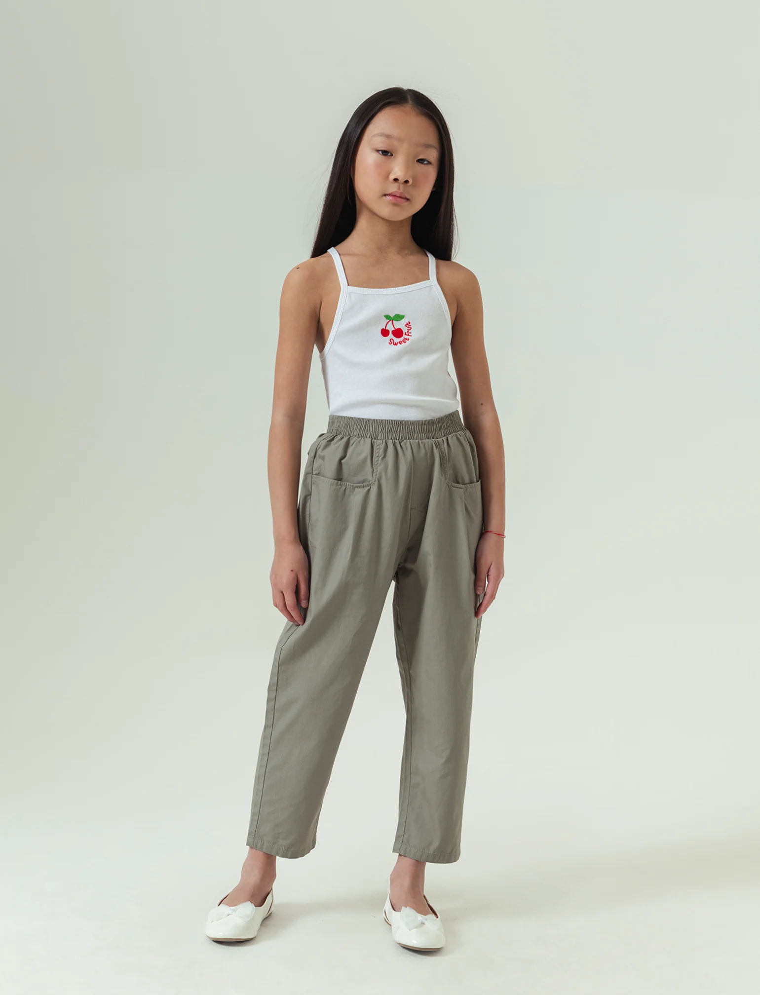 Pantaloni in cotone modello paperbag. da bambina - Verde kaki