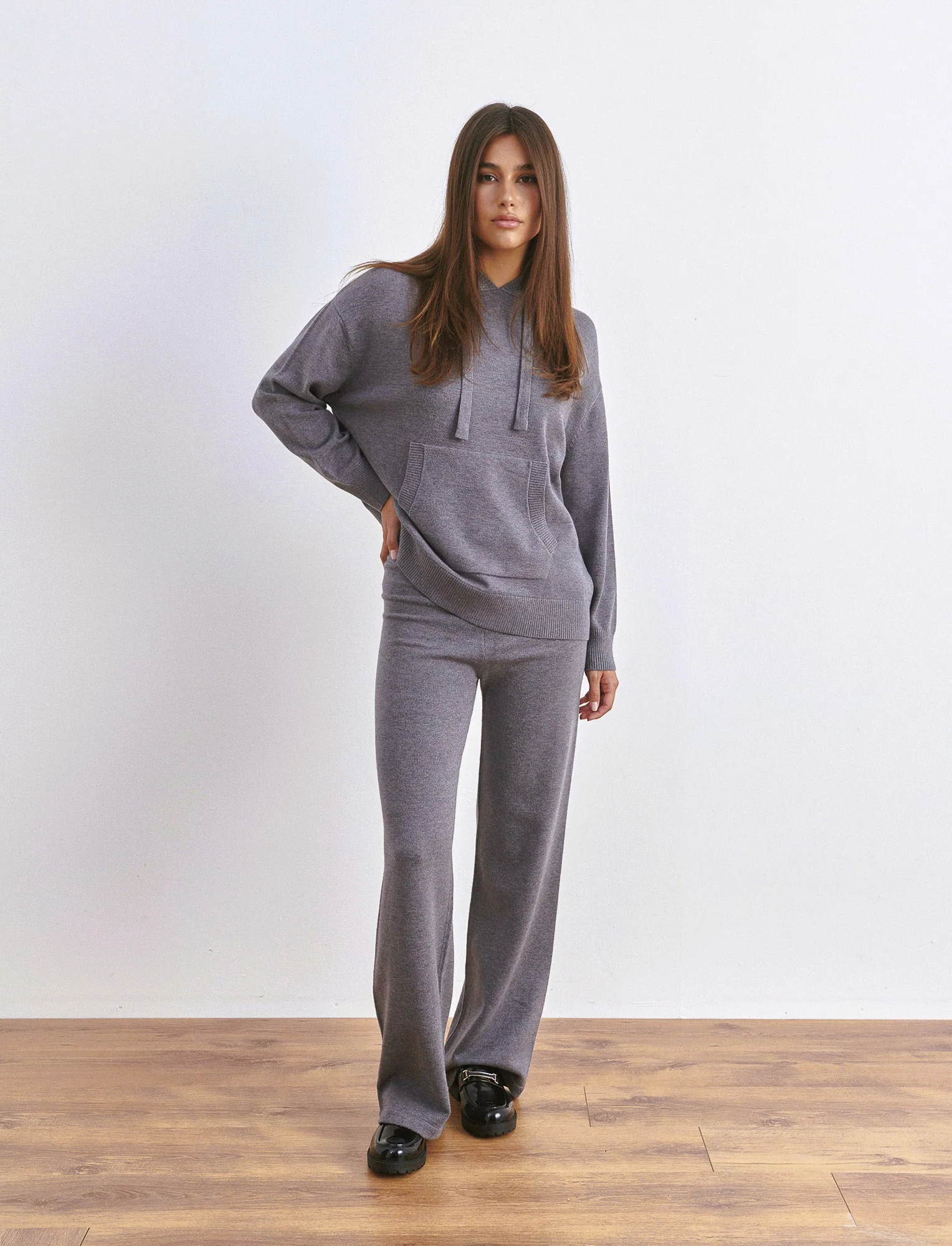 PANTALONI IN MAGLIA - Grigio mel. - Image 3