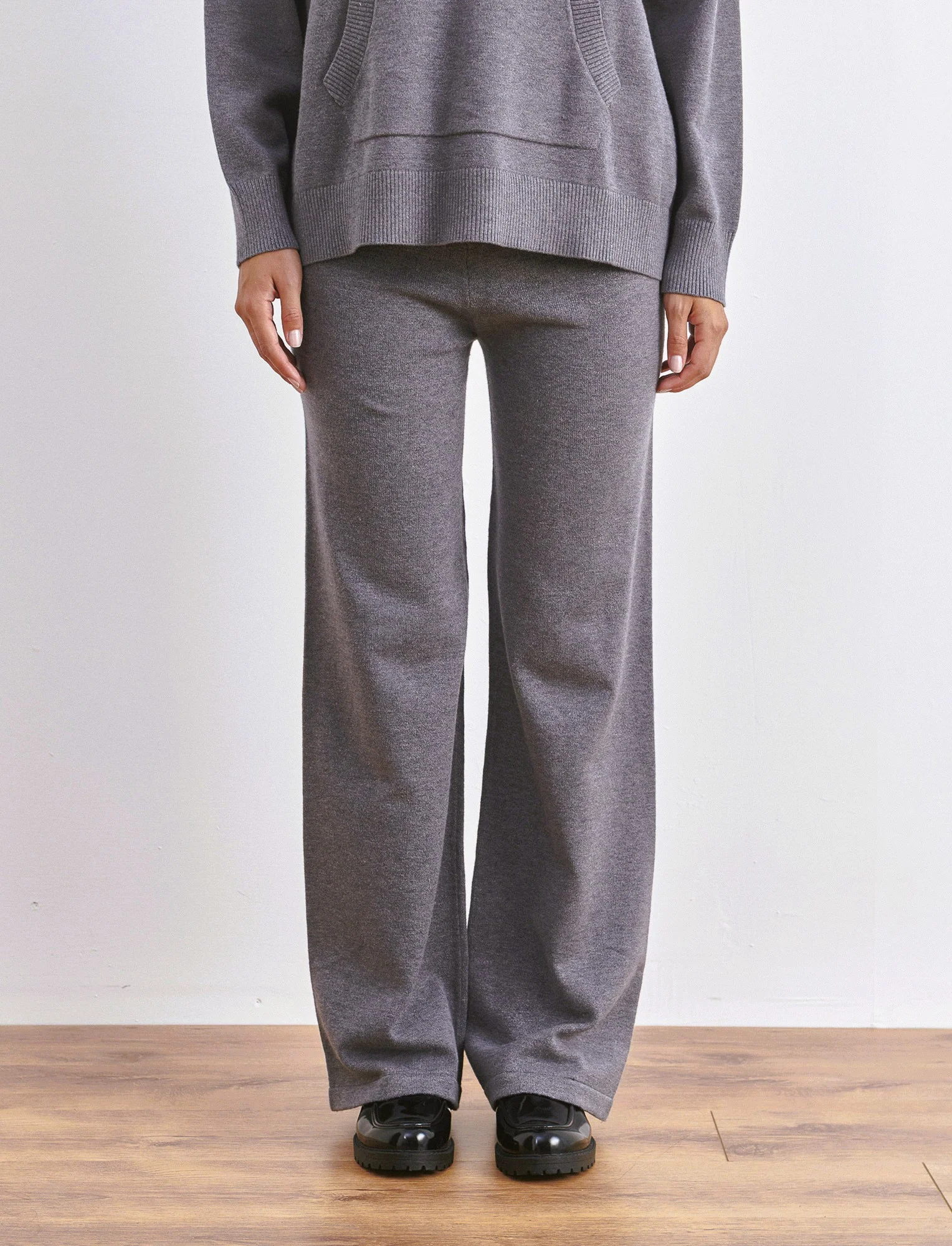 PANTALONI IN MAGLIA - Grigio mel. - Image 4
