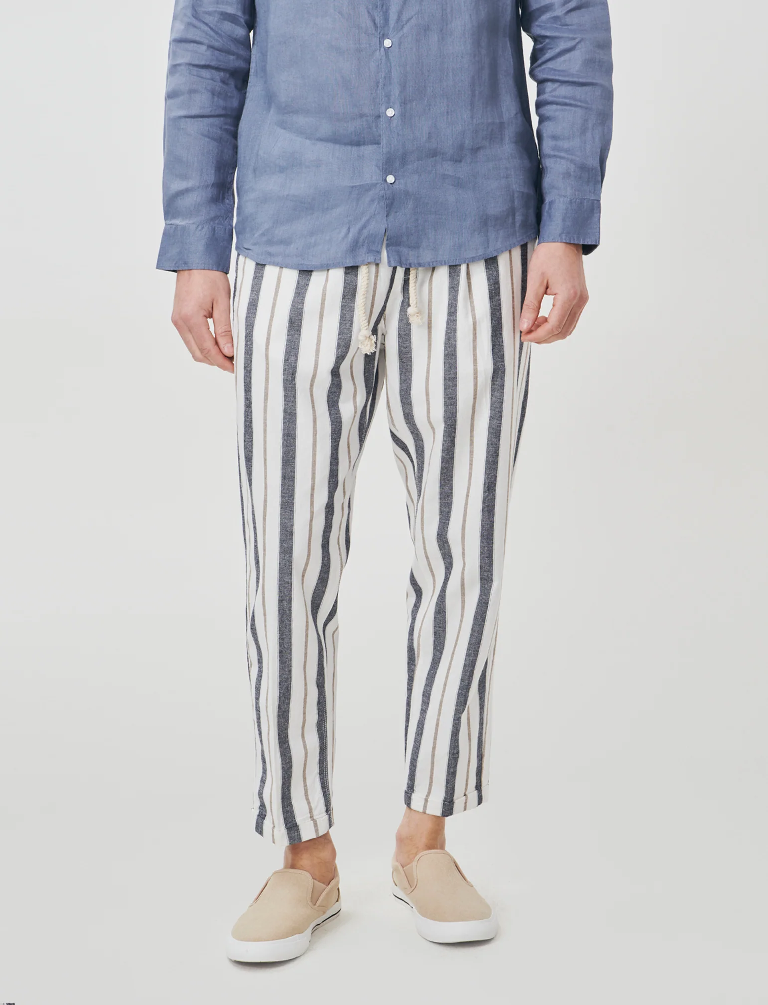 Pantaloni jogger a righe in misto lino - Blu - Image 4