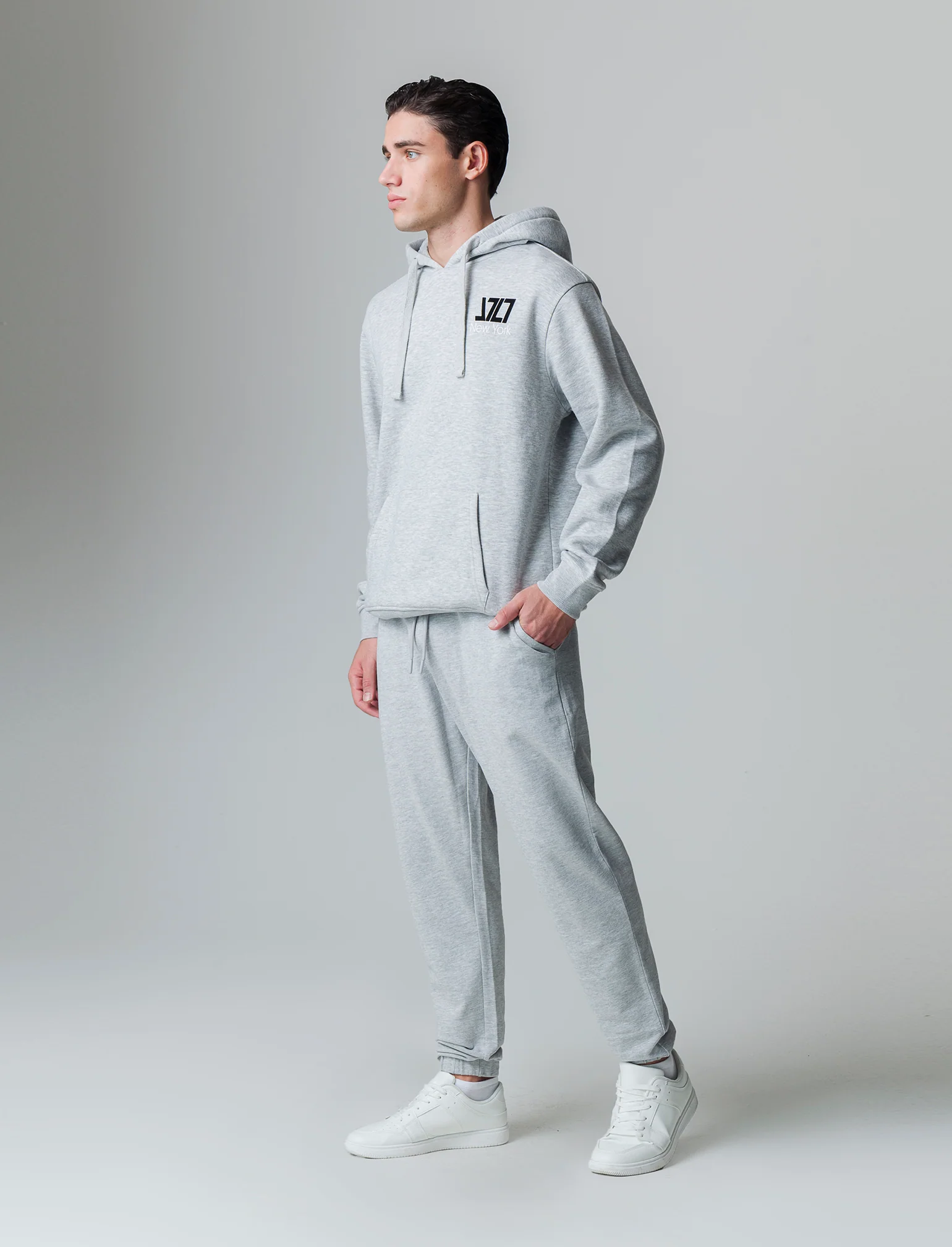 Pantaloni jogger basic in felpa da uomo - Grigio mel. - Image 3