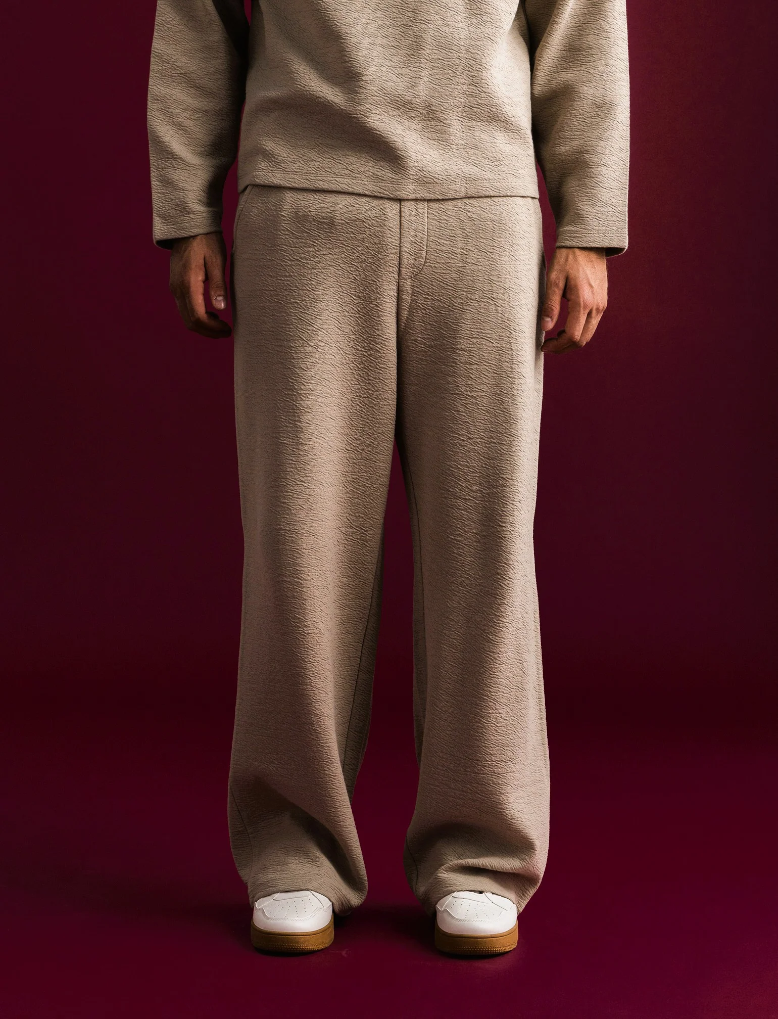 PANTALONI JOGGER IN TESSUTO GOFFRATO - Beige - Image 4