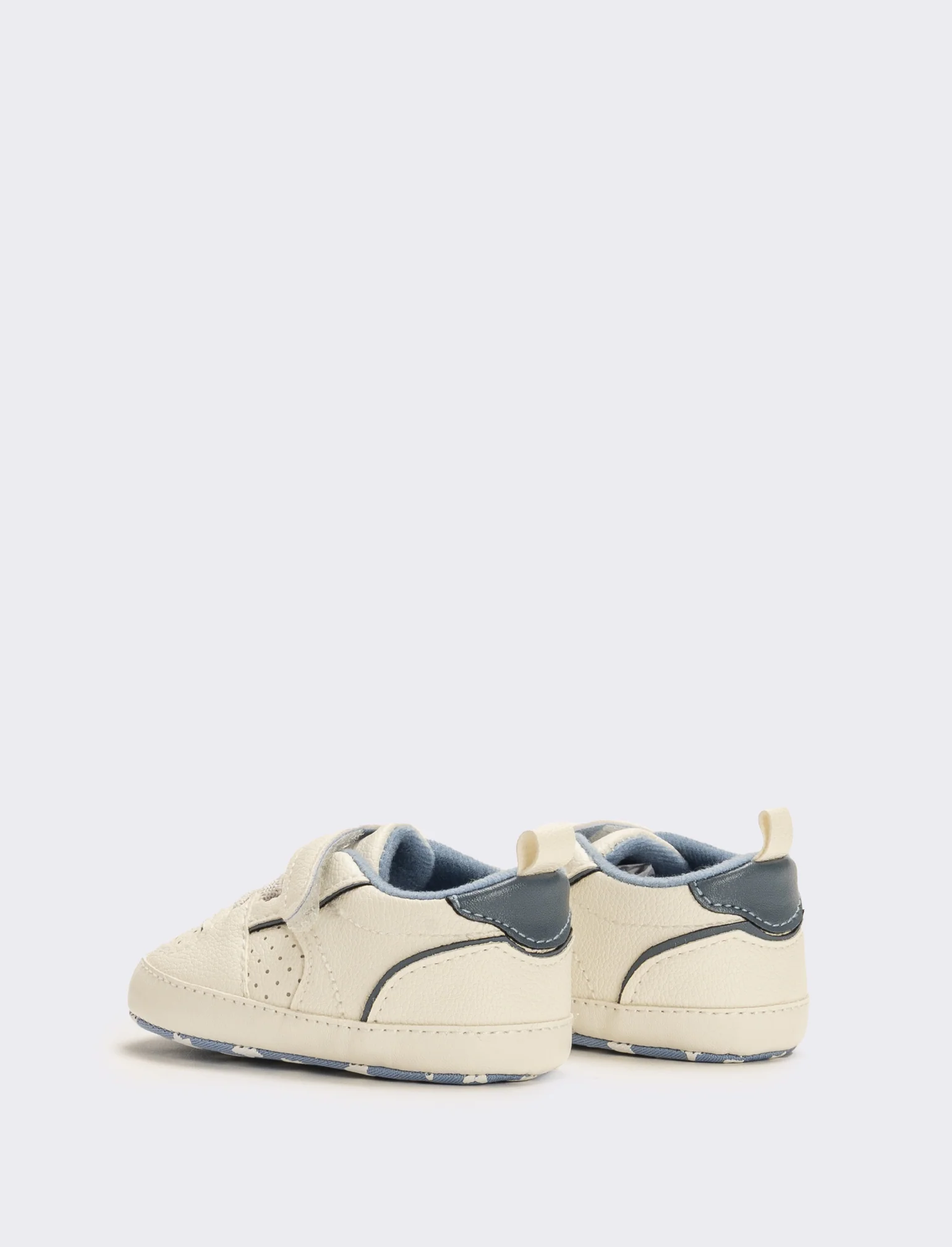 Scarpa minimal da neonato - Bianco - Image 3