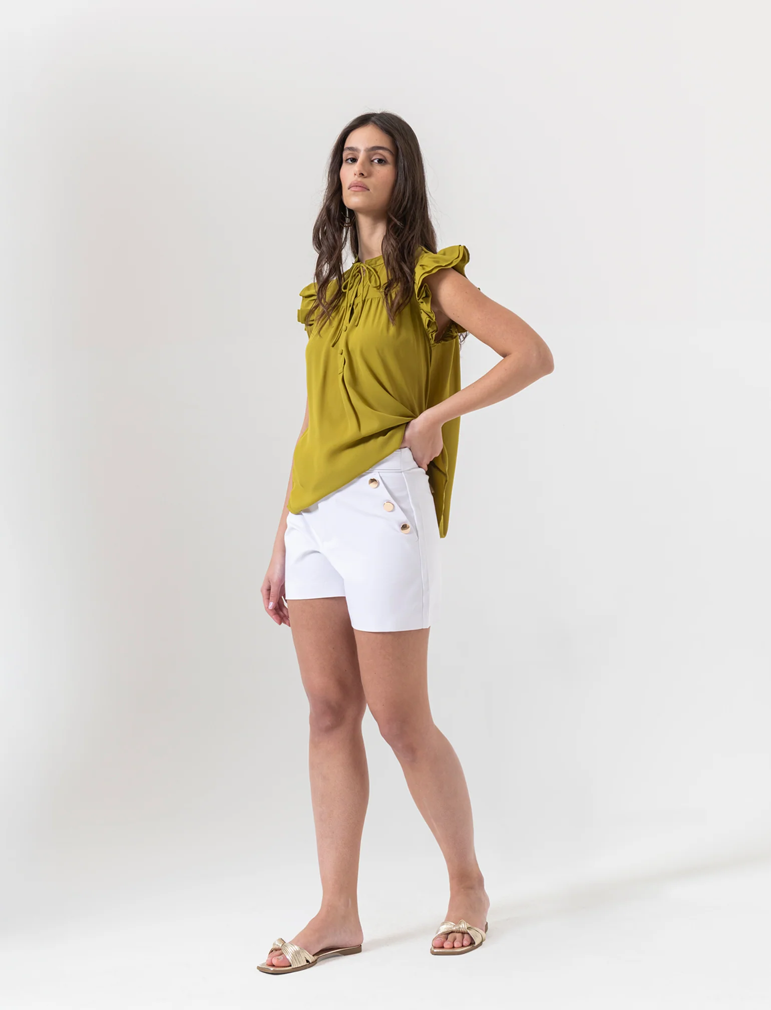 Short con bottoni da donna - Bianco - Image 2