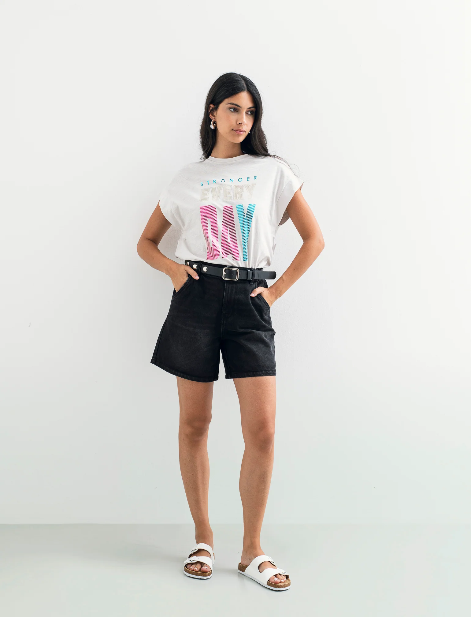 SHORT CON CINTURA - Nero - Image 3