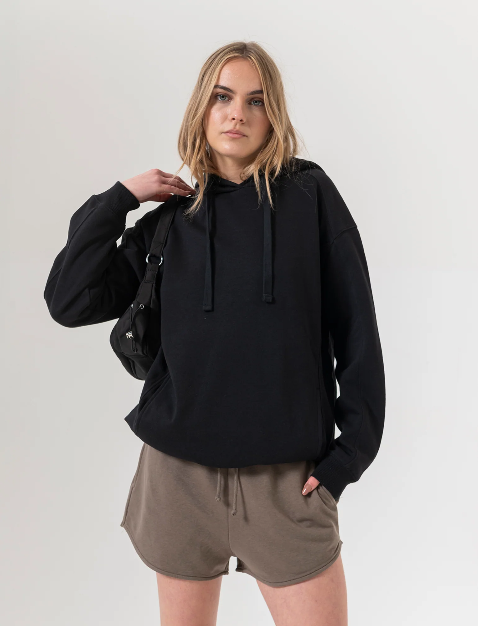 Short con coulisse da donna - Verde salvia