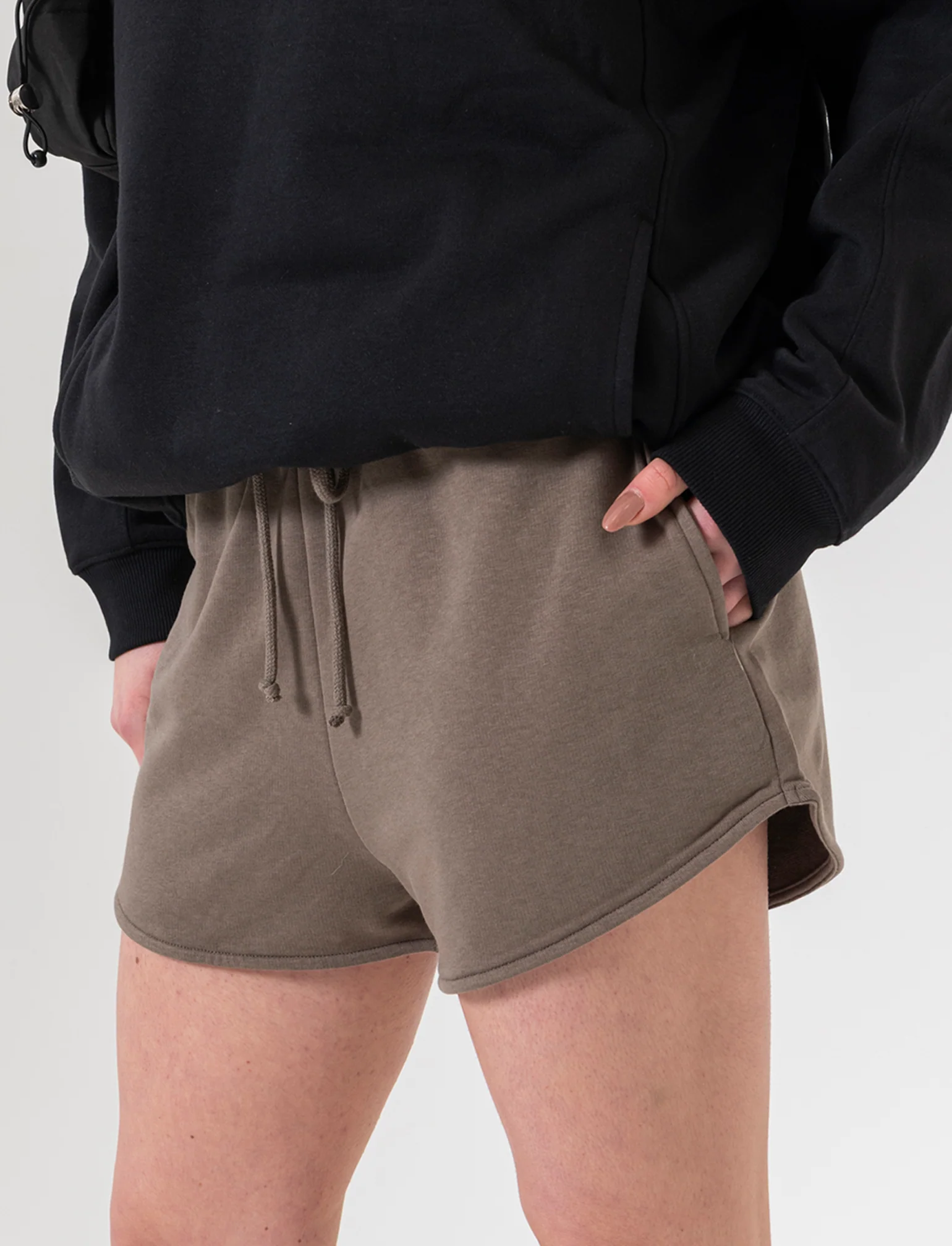 Short con coulisse da donna - Verde salvia - Image 2