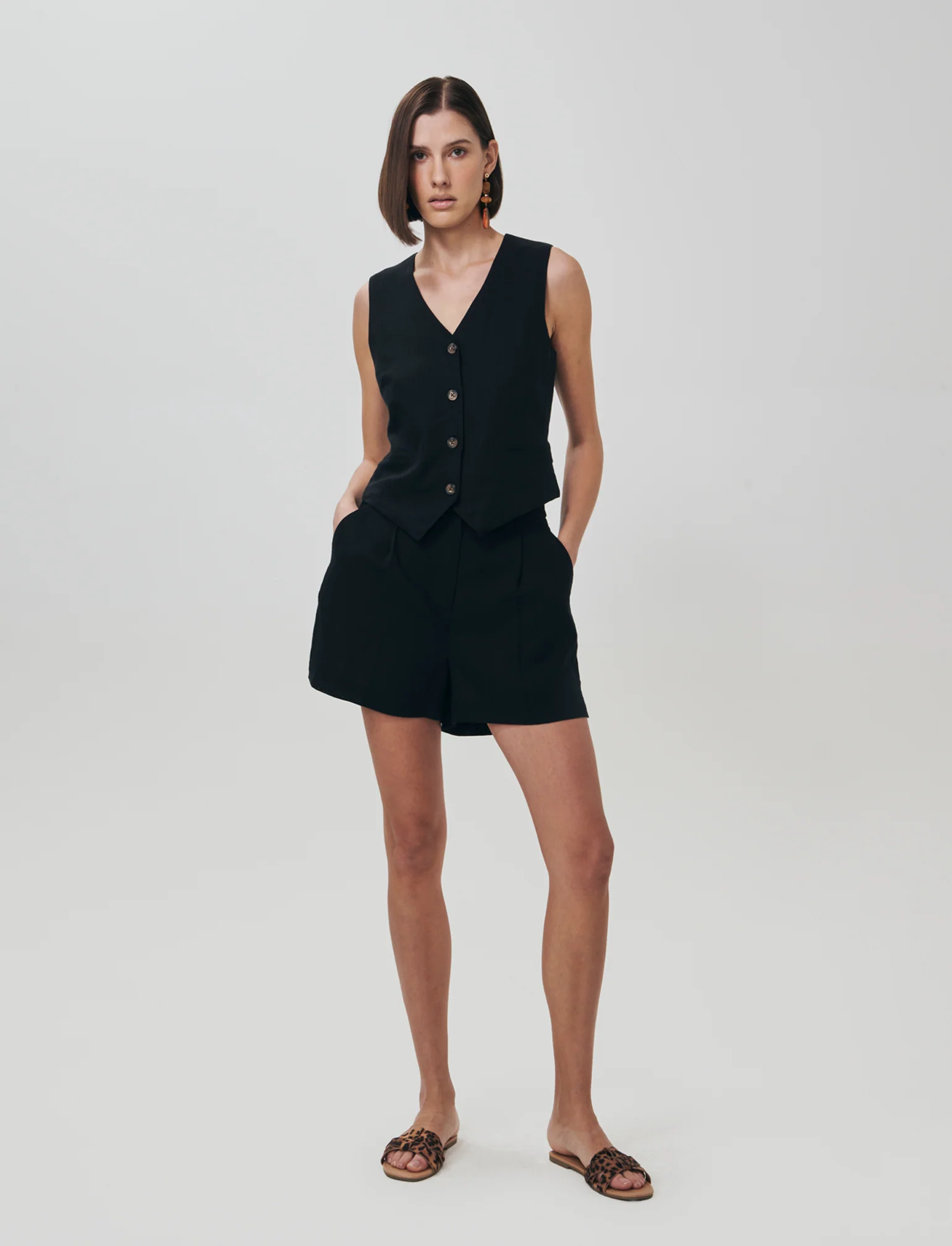 Short con Elastico e Tasche Americane - Nero