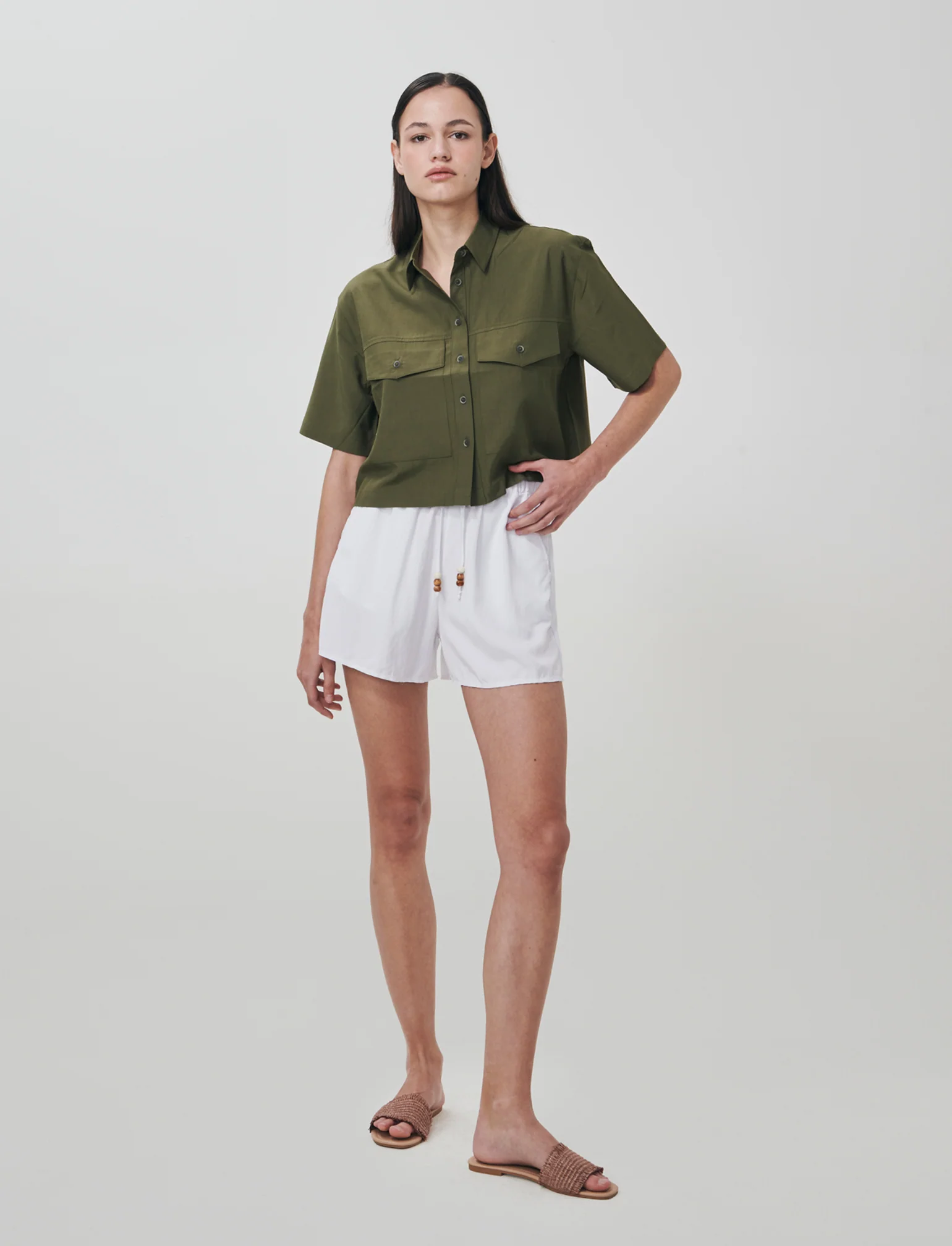 Short elasticizzati con laccetto davanti - Bianco