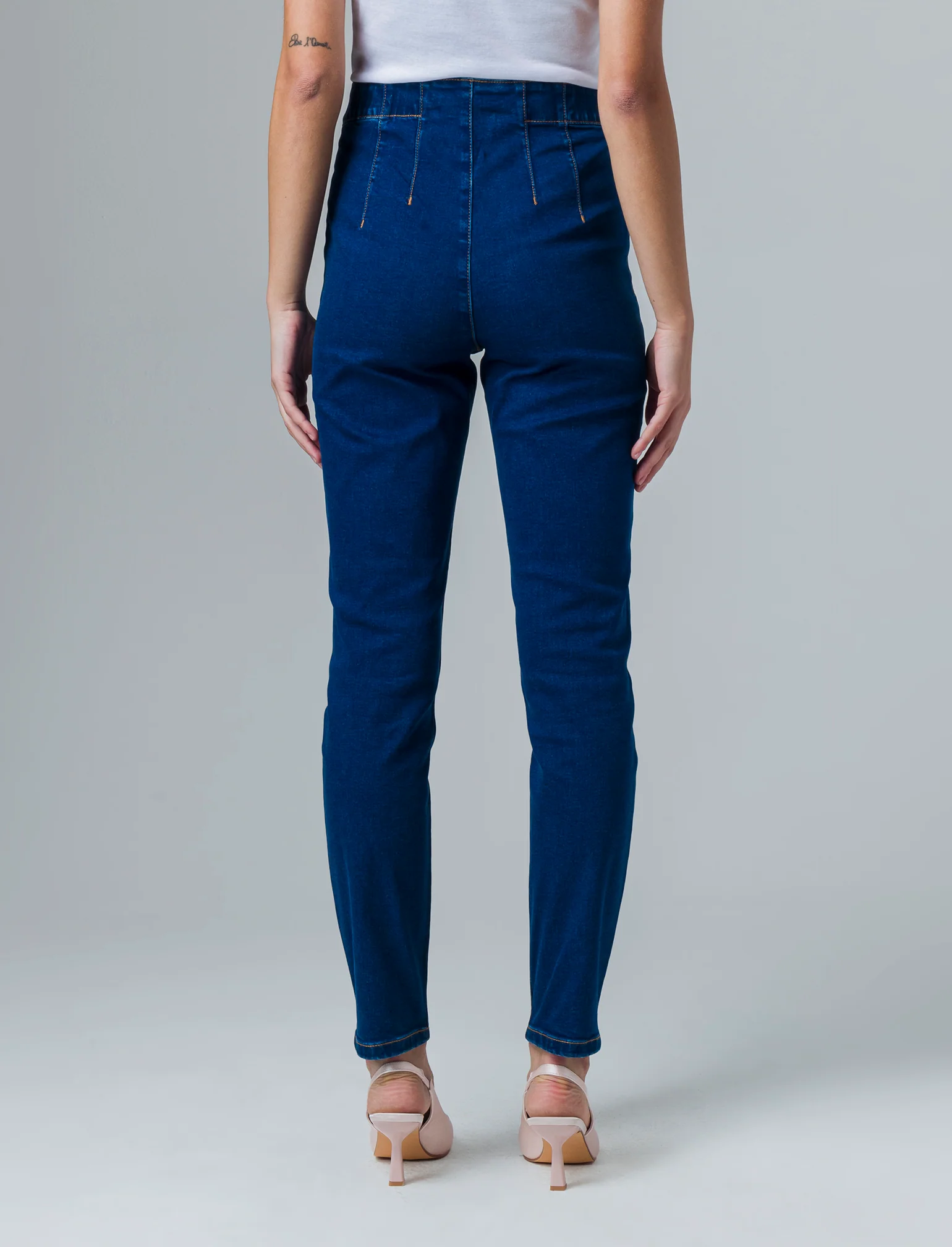 Skinny jeans con elastico in vita da donna - DENIM SCURO