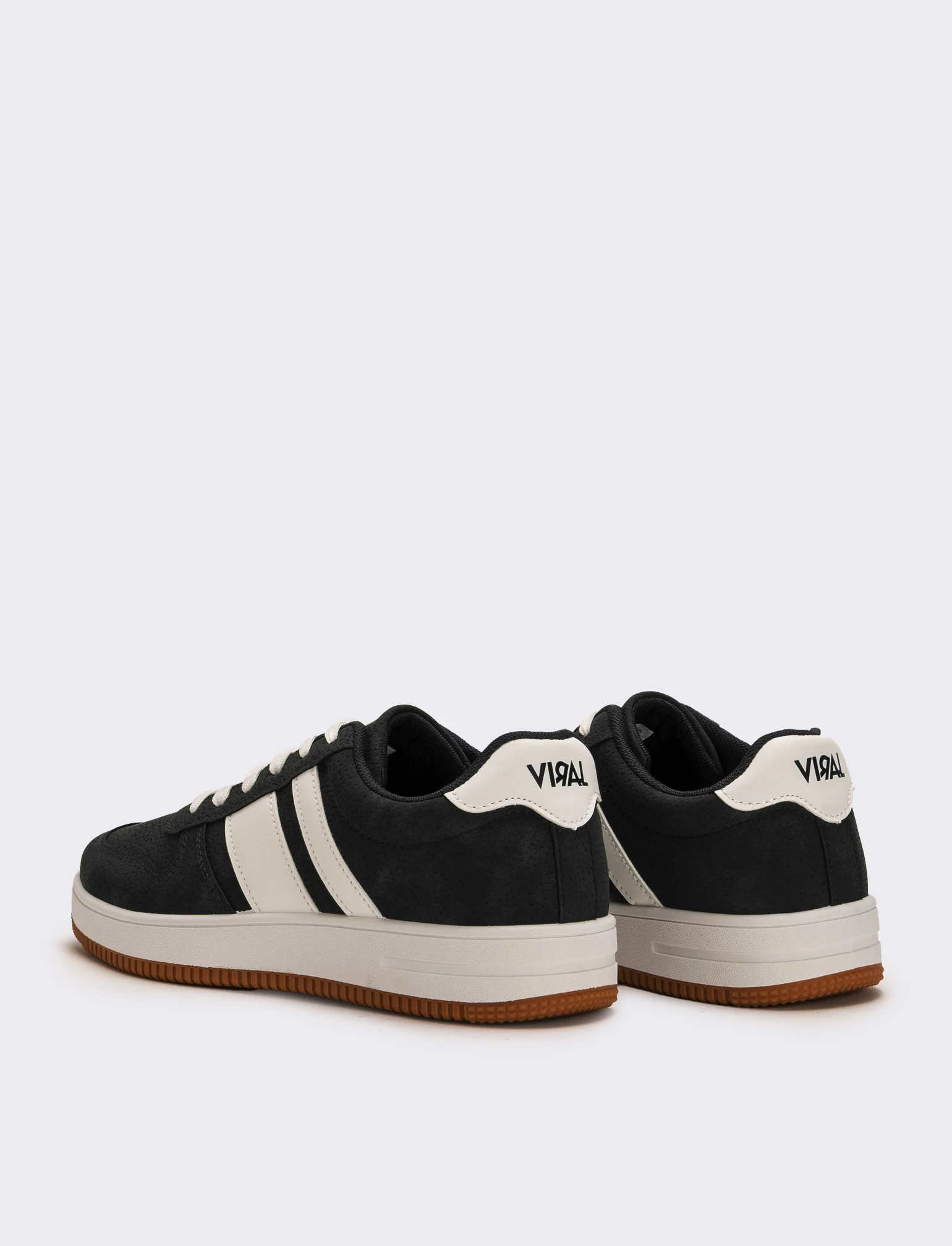 Sneakers con inserti bianchi da uomo - Nero - Image 3
