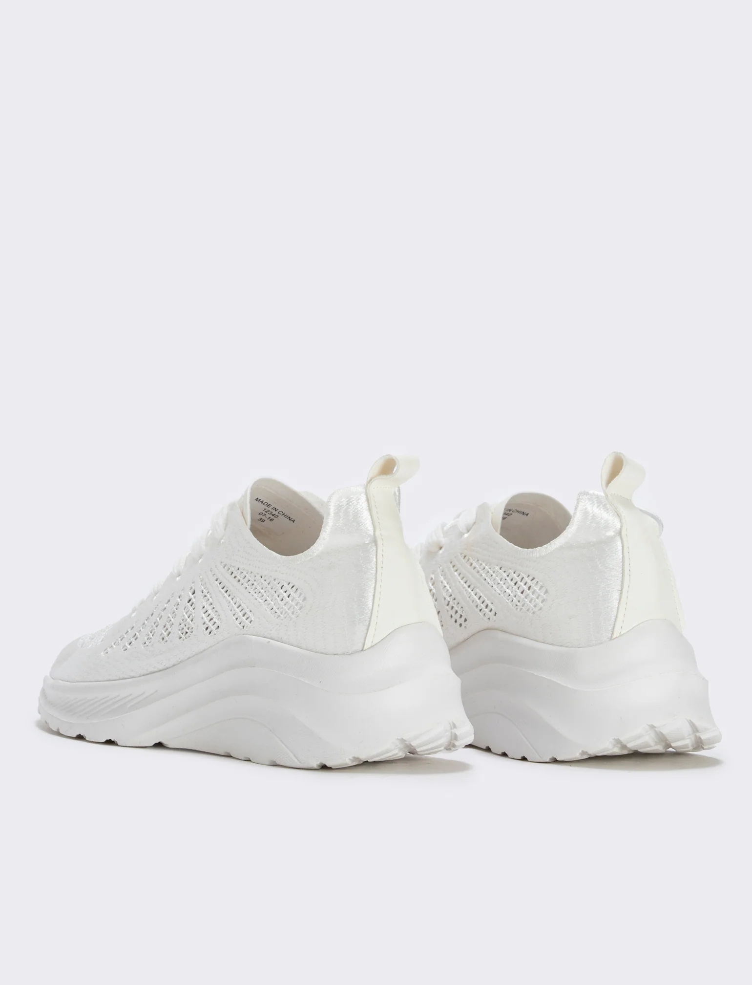 Sneakers in tessuto effetto ricamato - Bianco - Image 2