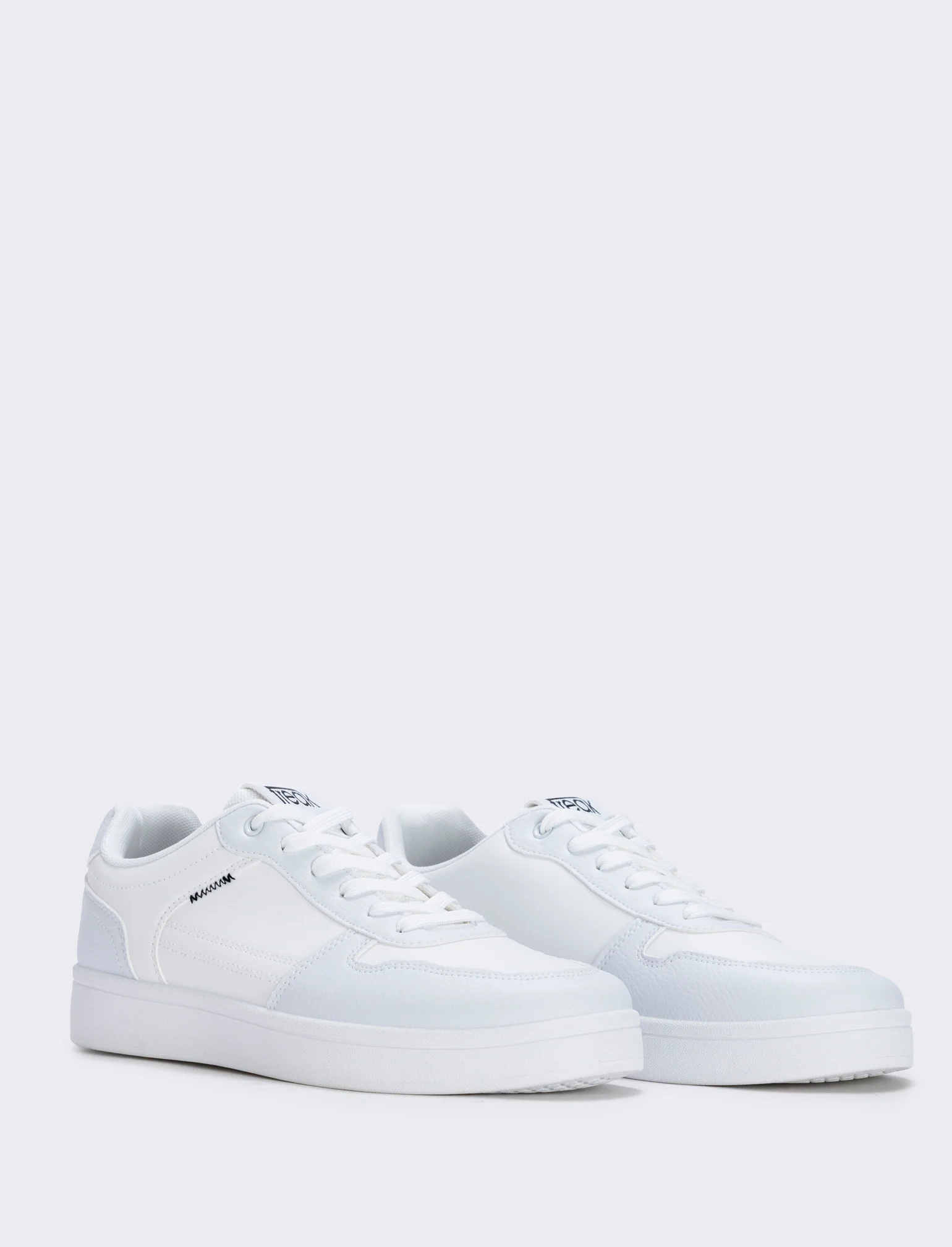 Sneakers minimal bianche da uomo in poliuretano - Bianco - Image 2