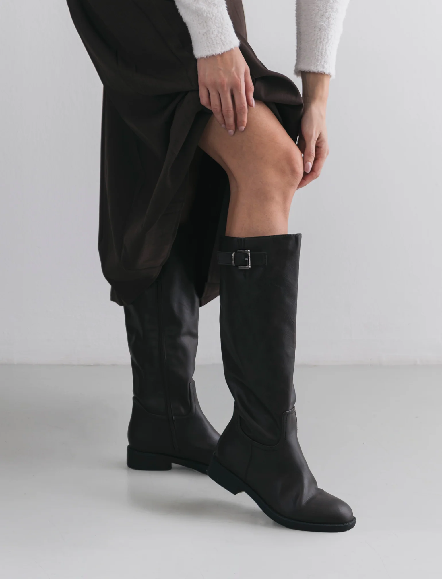 Stivale con fibbia da donna - Marrone - Image 2