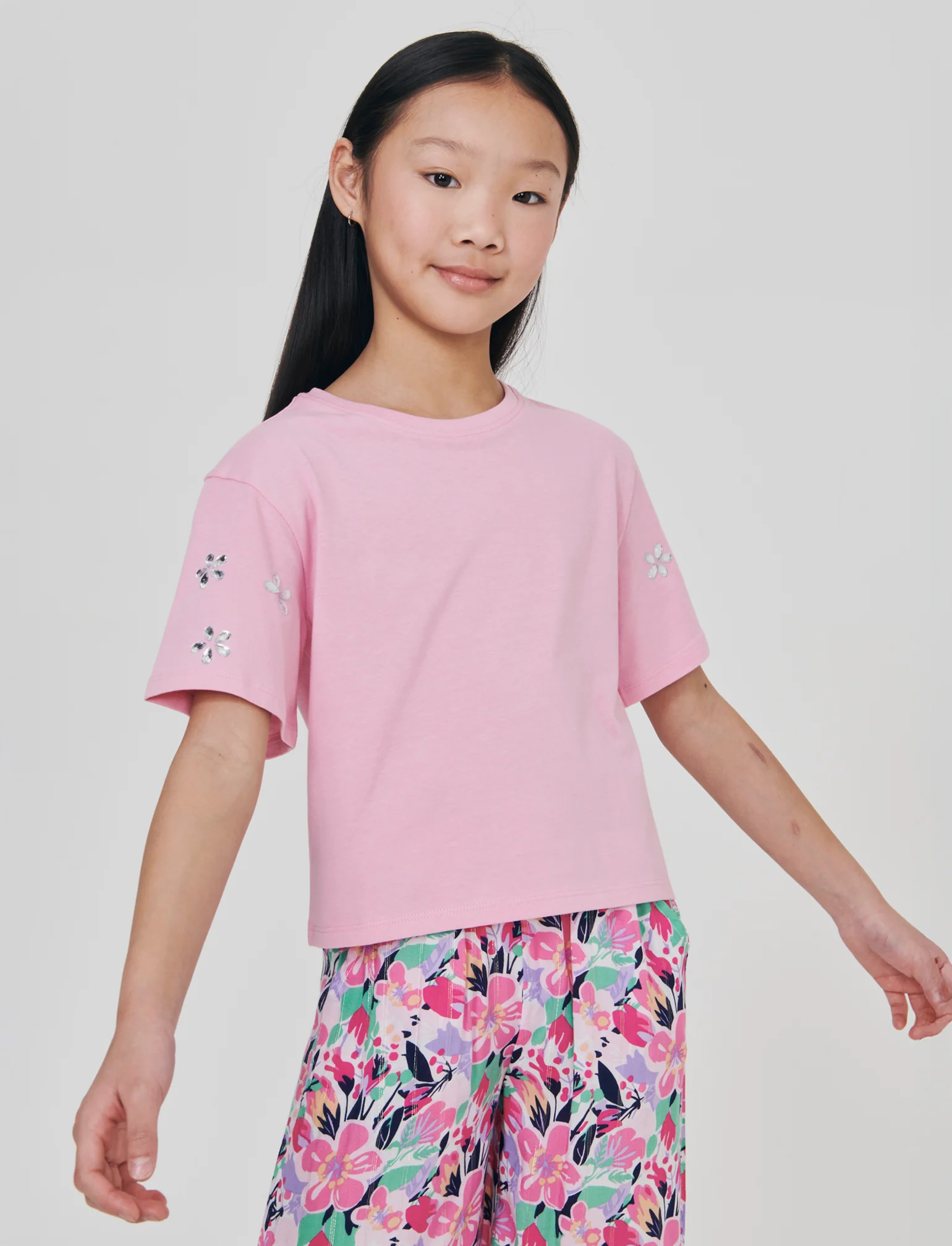 T-shirt ampia con pietre adesive e rib - Rosa - Image 3