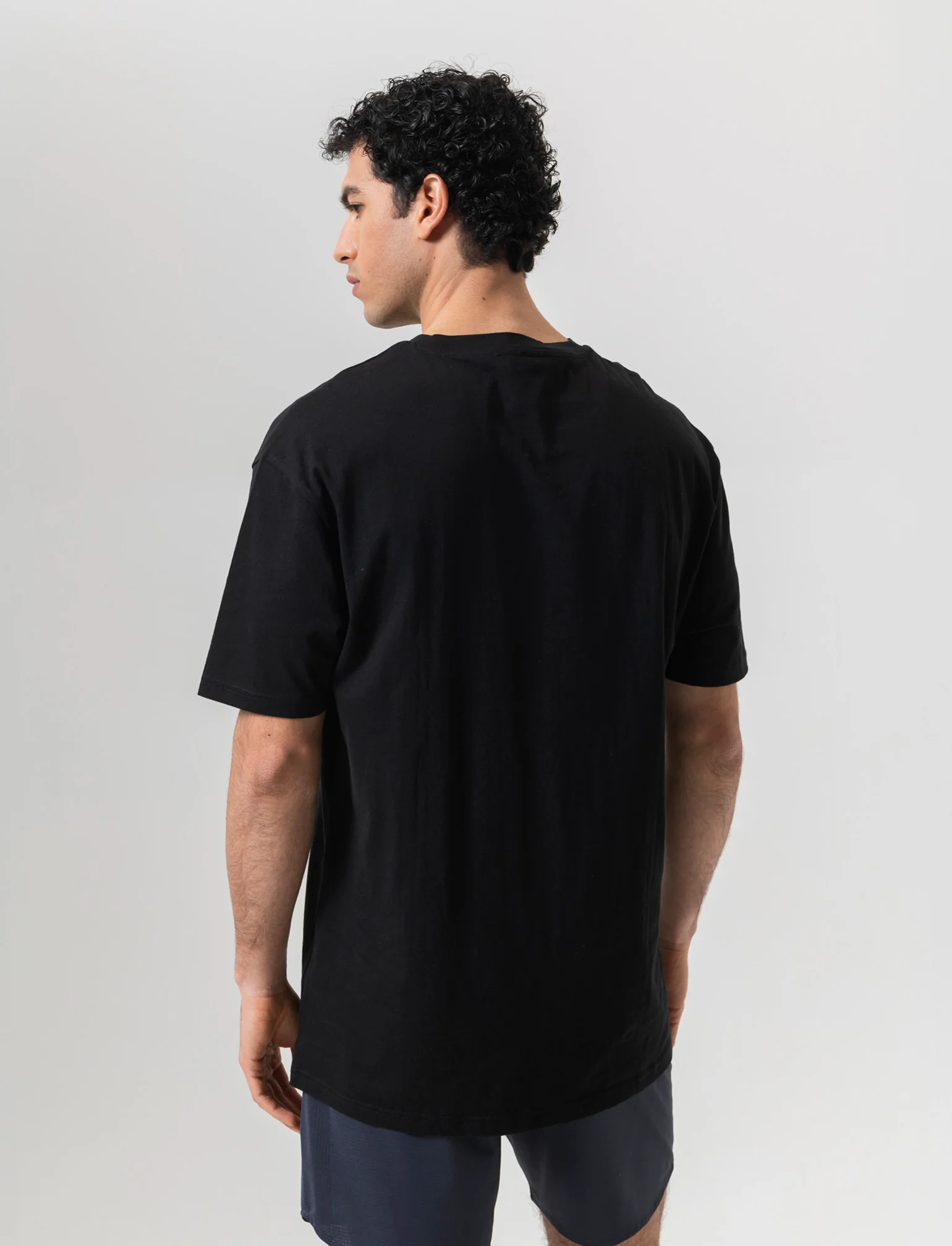 T-shirt basic in cotone boxy fit da uomo - Nero - Image 2