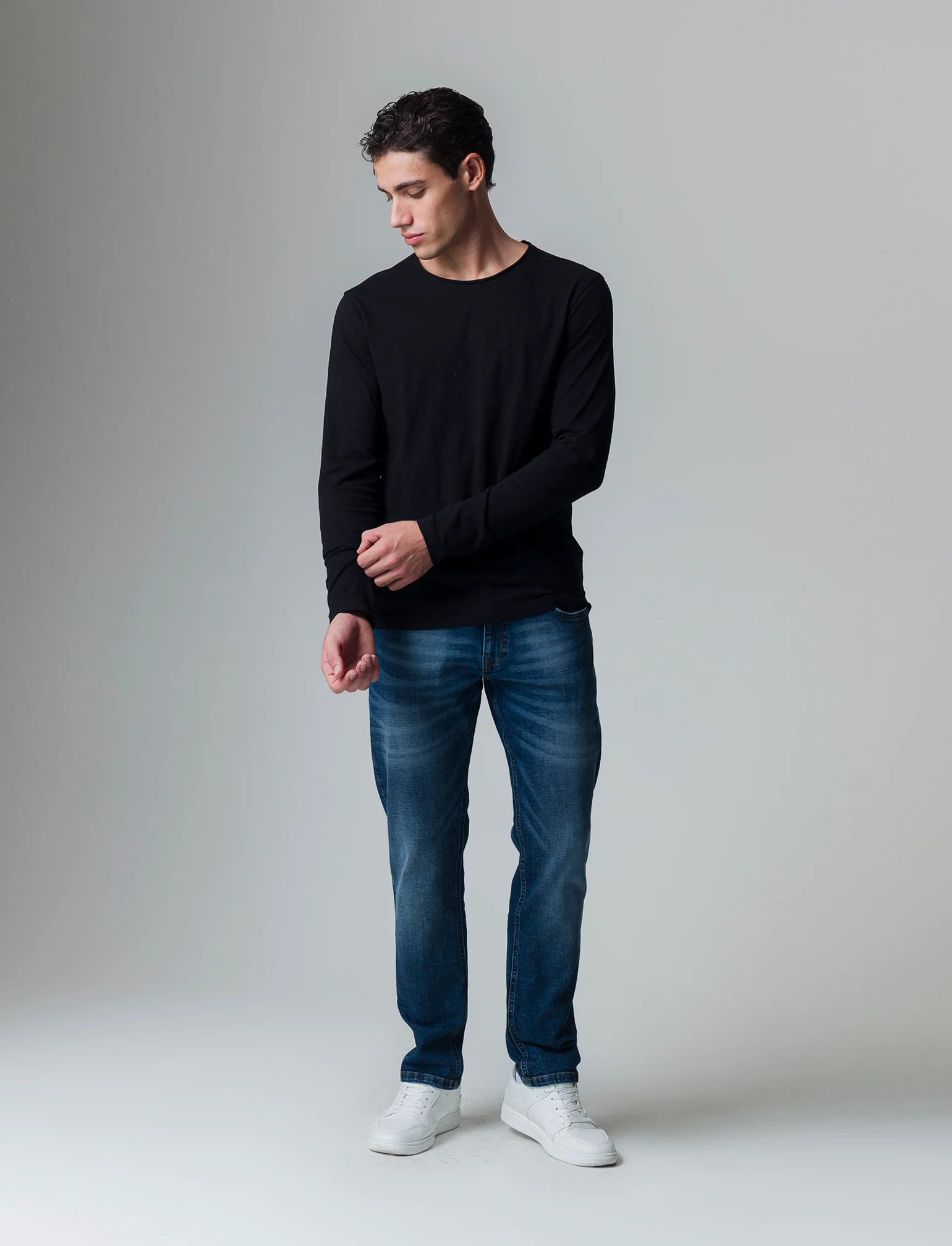 T-shirt basic in cotone slub da uomo - Nero - Image 3