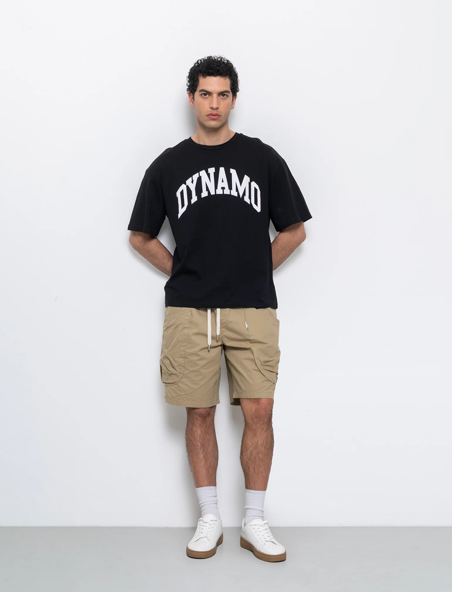 T-shirt boxy fit con stampa da uomo - Nero - Image 3