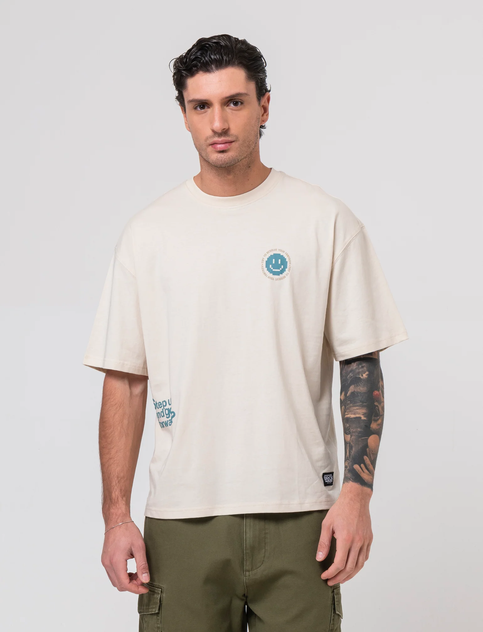 T-shirt boxy fit in cotone con stampe da uomo - Beige ecru