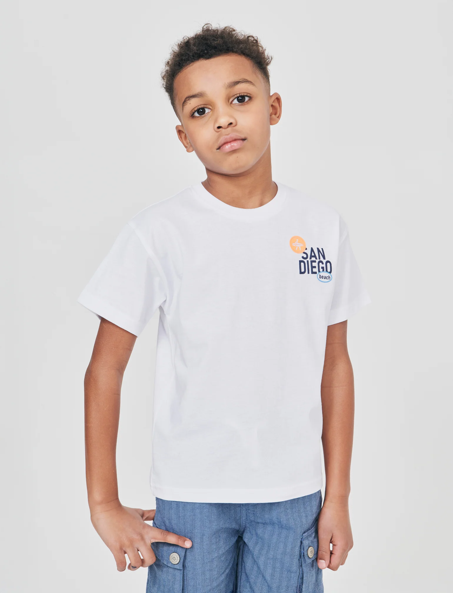 T-Shirt Casual con Stampa Posteriorе - Bianco - Image 4