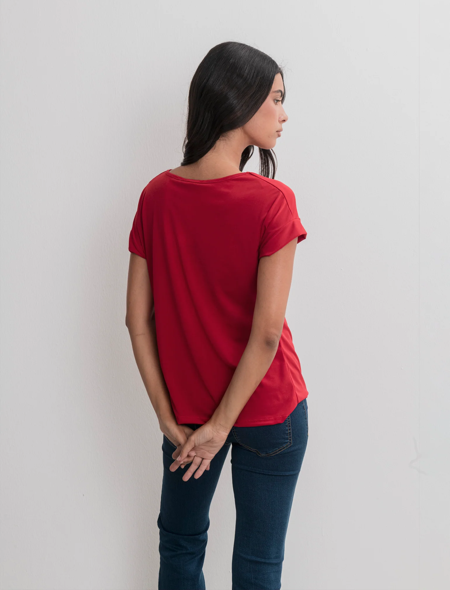 T-SHIRT CON FIBBIA - Rosso - Image 2