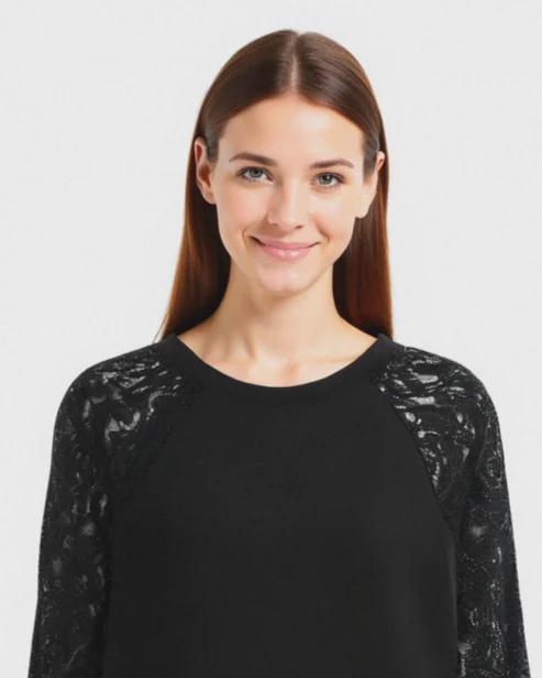 T-SHIRT CON MANICHE IN PIZZO - Nero