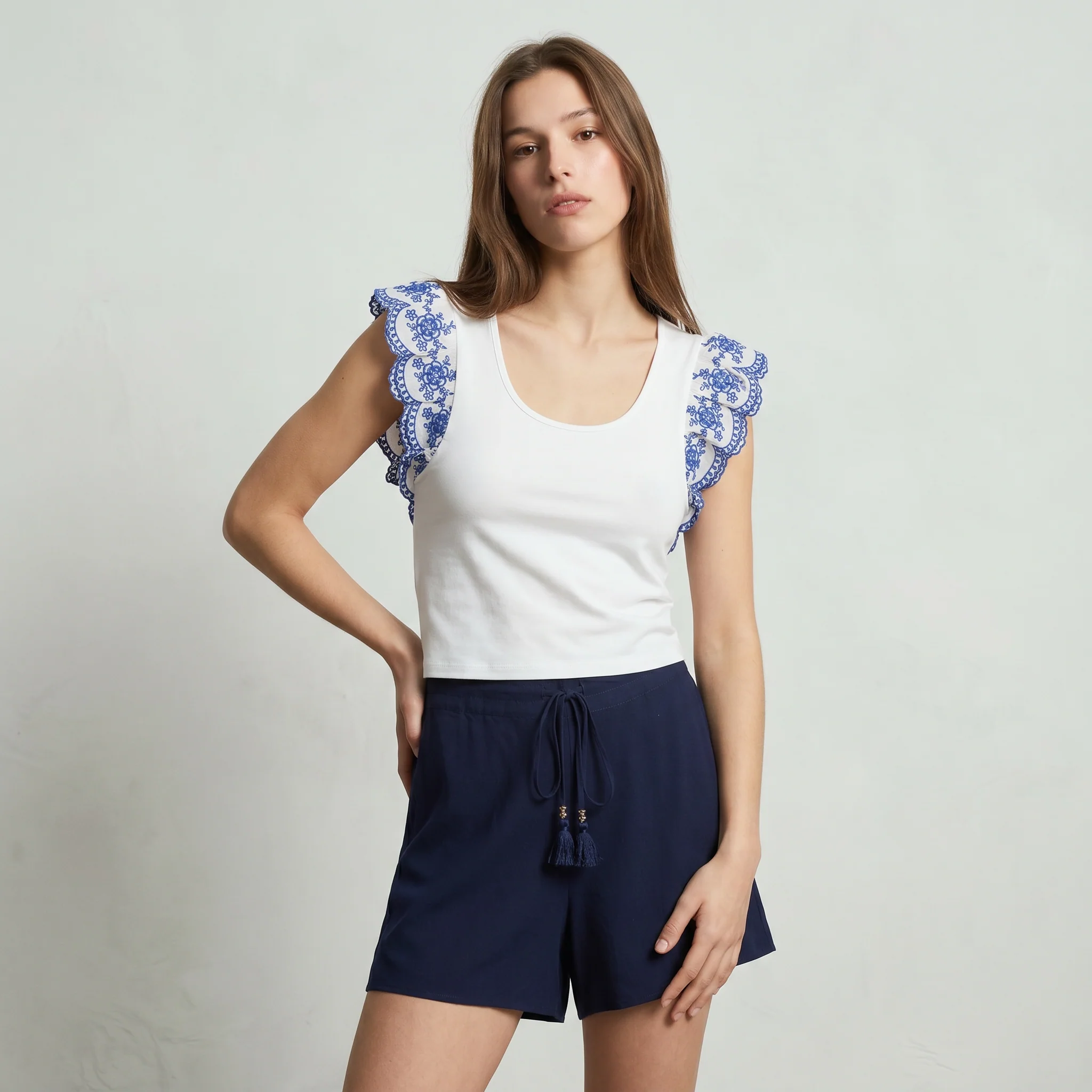 T-shirt con maniche in pizzo sangallo - var 1 - Image 3