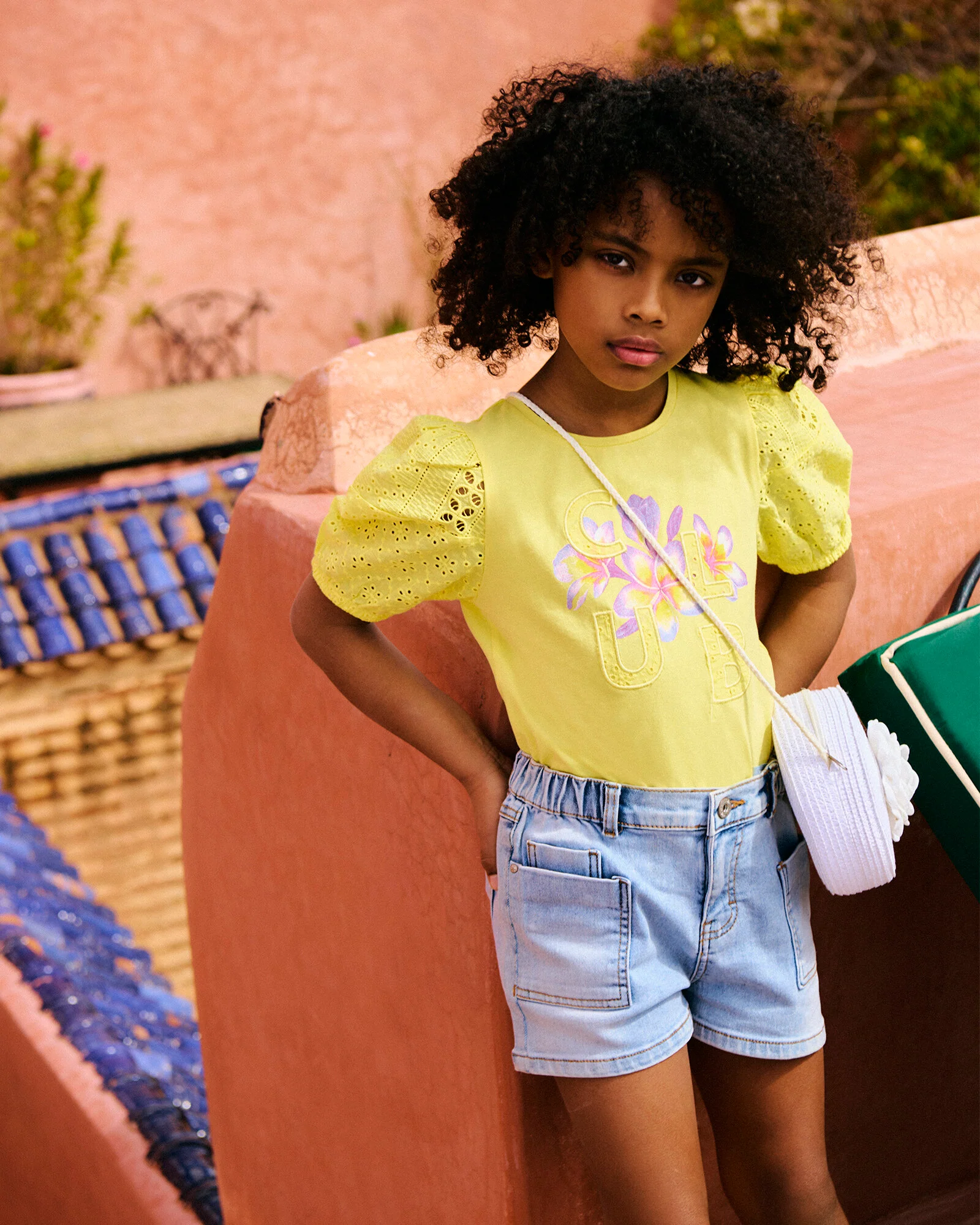 T-shirt con maniche in sangallo da bambina - Giallo - Image 5