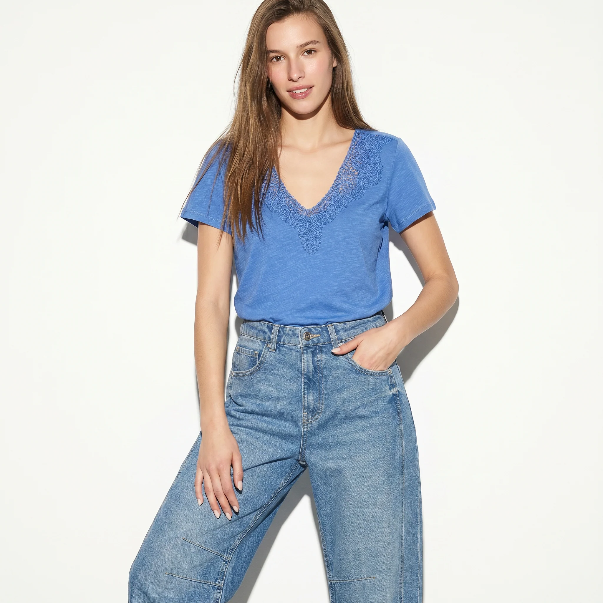 T-Shirt con Passamaneria Scollo V - Azzurro - Image 3