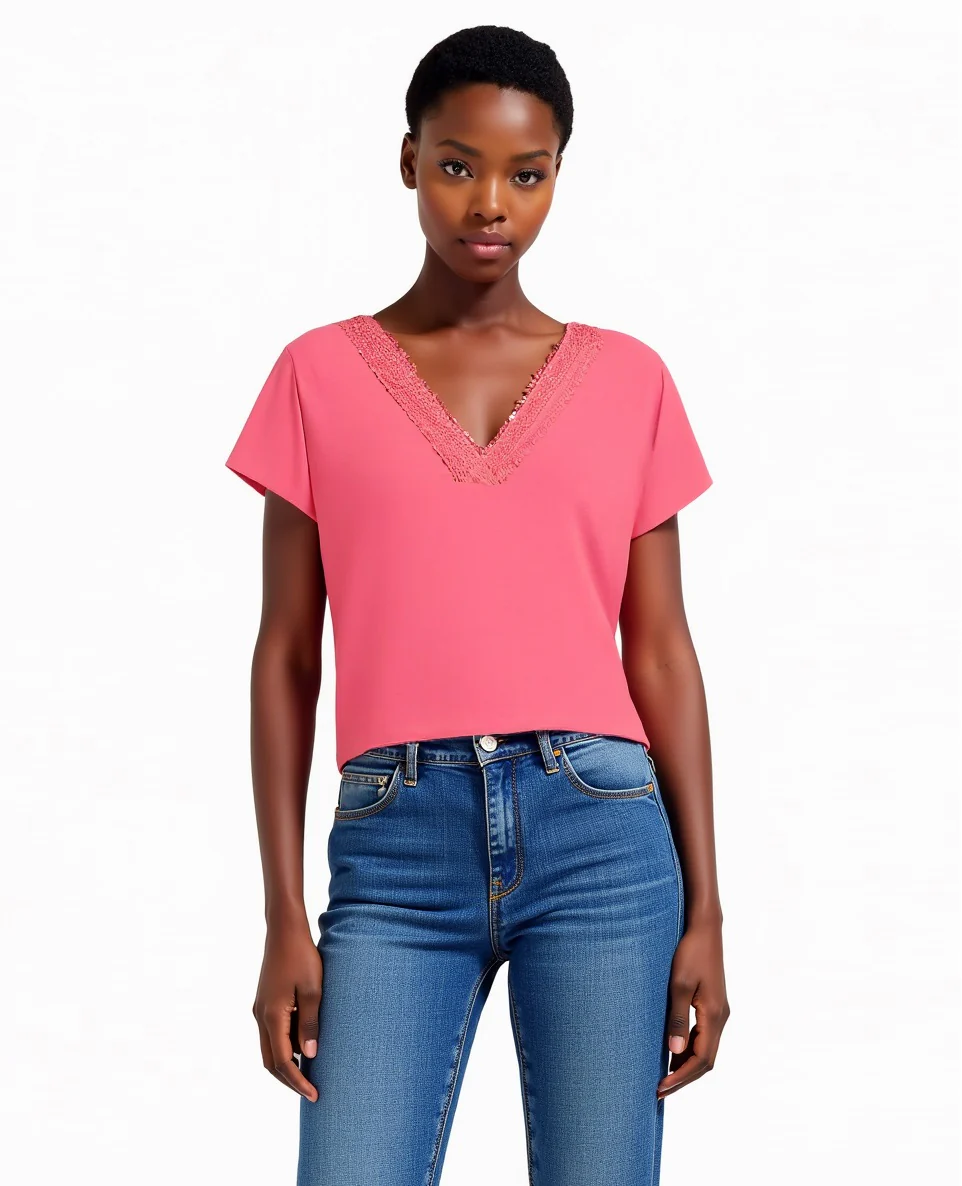 T-shirt con passamaneria sullo scollo da donna - Geranio