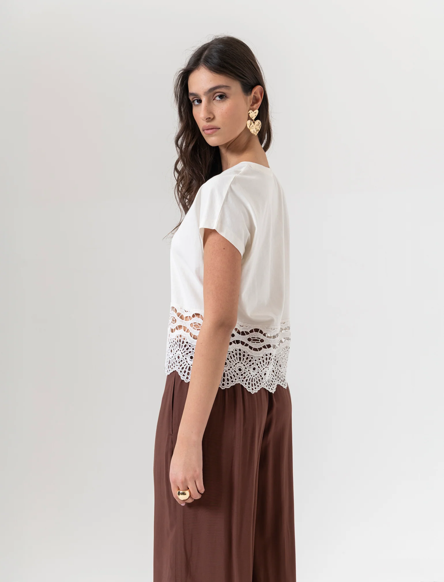 T-shirt con pizzo da donna - Avorio