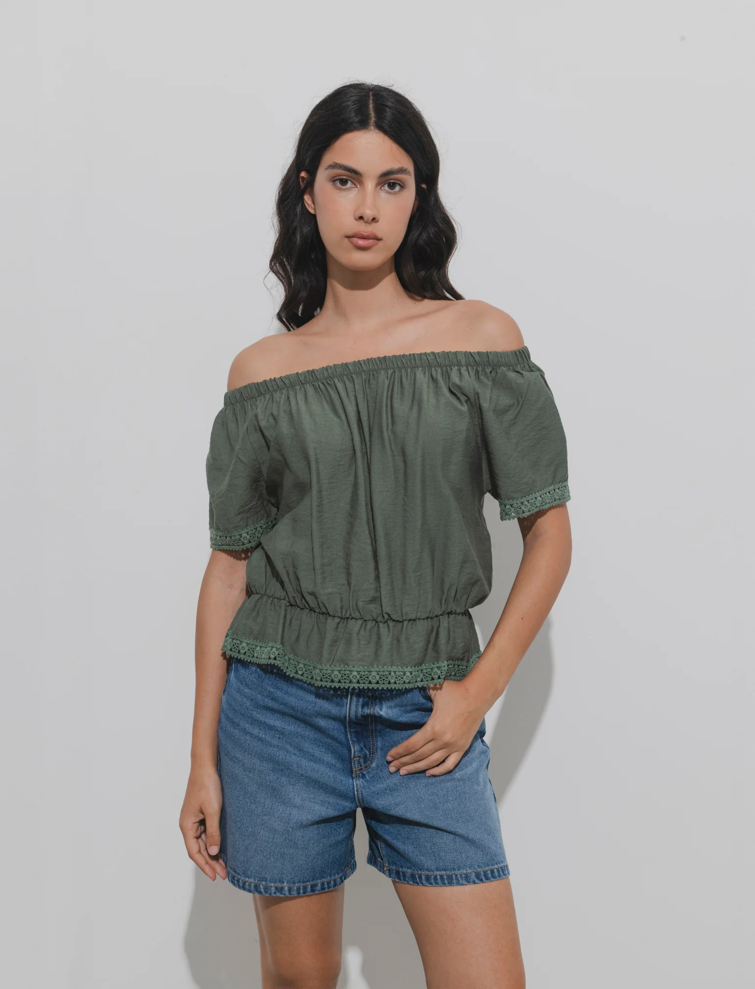 T-shirt con pizzo da donna - Ve.milit. - Image 3