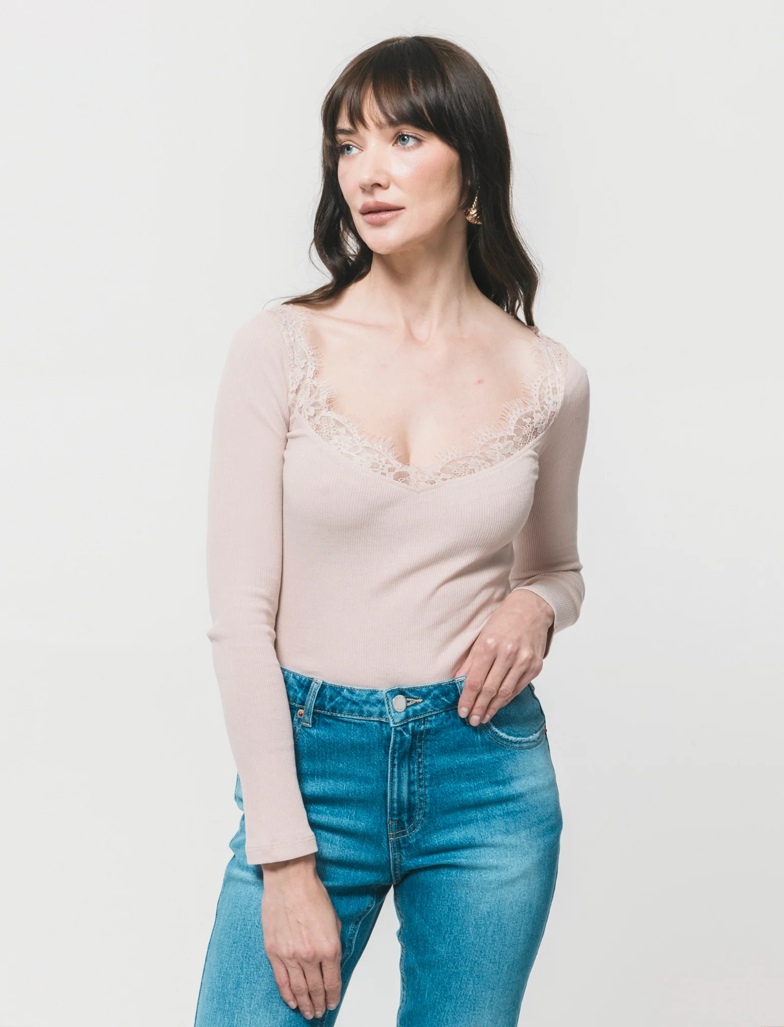 T-shirt con pizzo e scollo a V lungo - Rosa chiaro - Image 3
