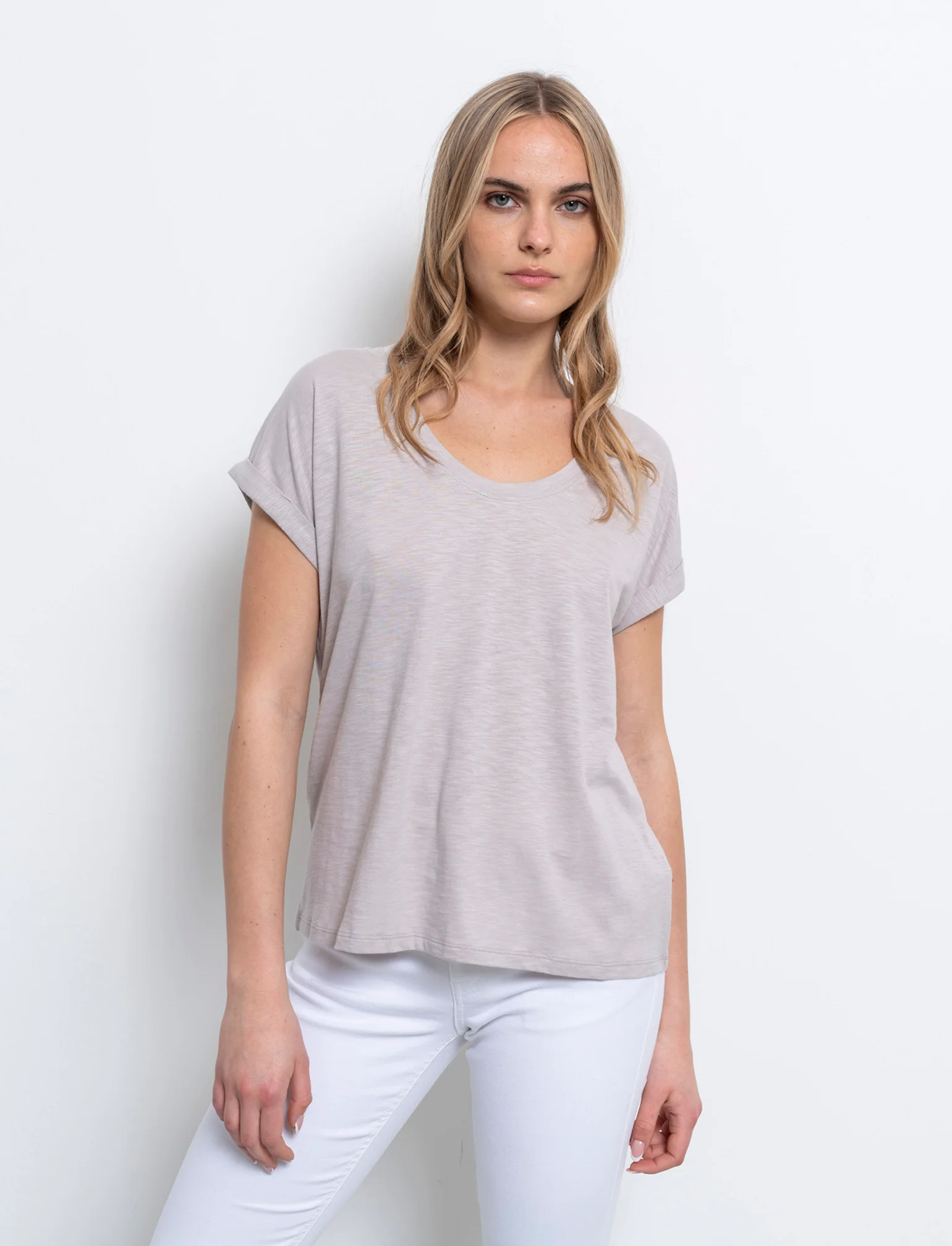 T-shirt con risvolto sulle maniche da donna - Bianco perla