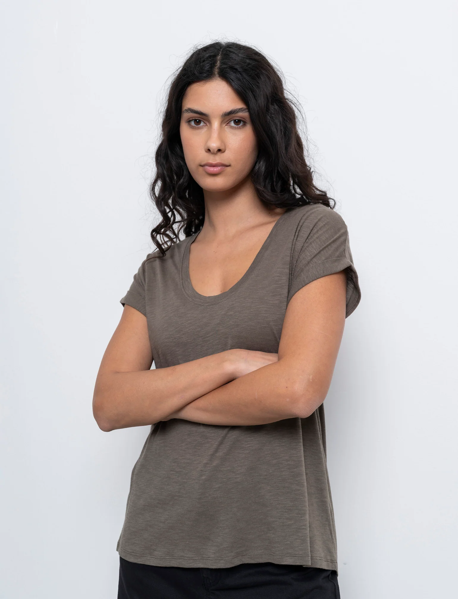 T-shirt con risvolto sulle maniche da donna - Verde salvia