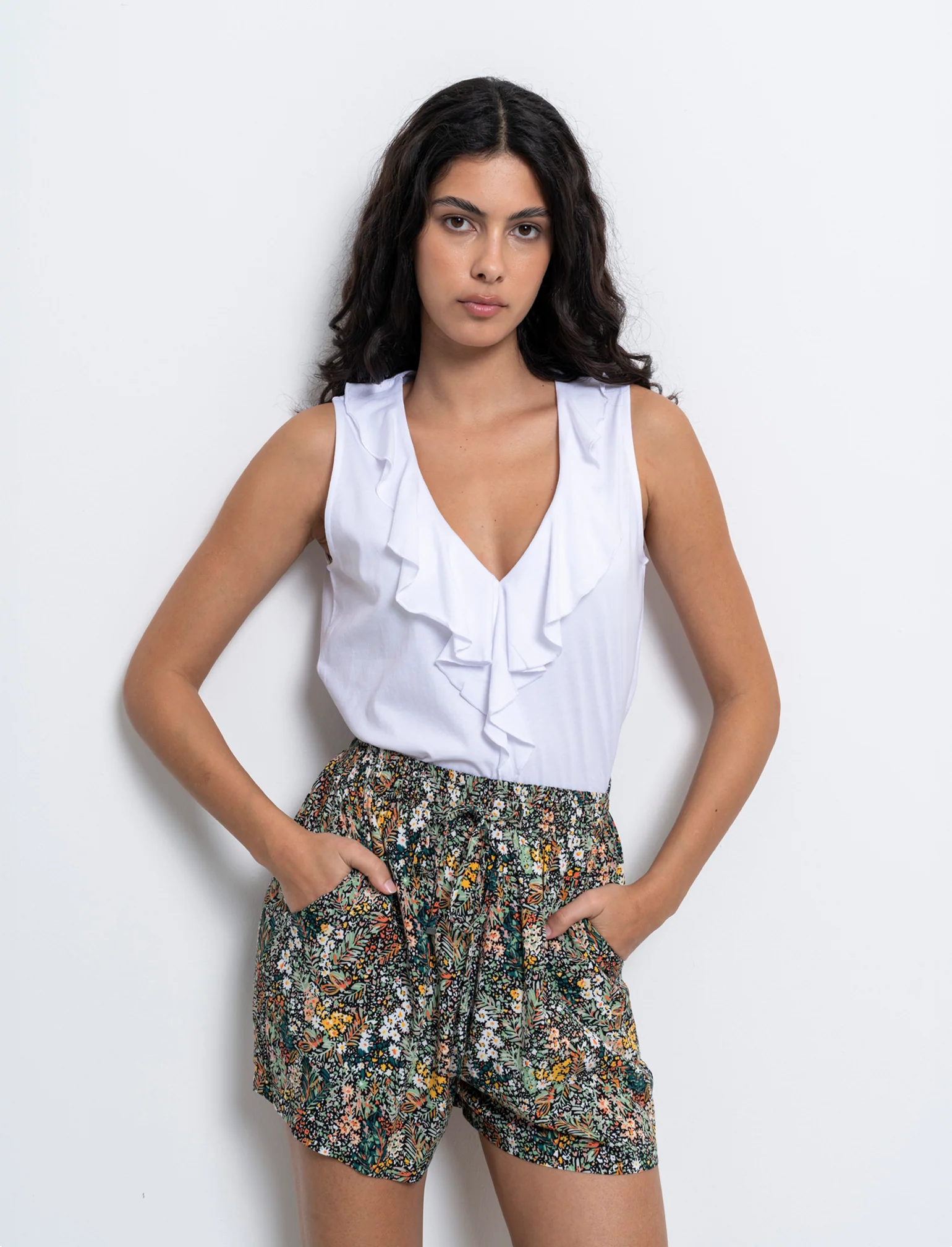 T-shirt con rouches da donna - Bianco - Image 3