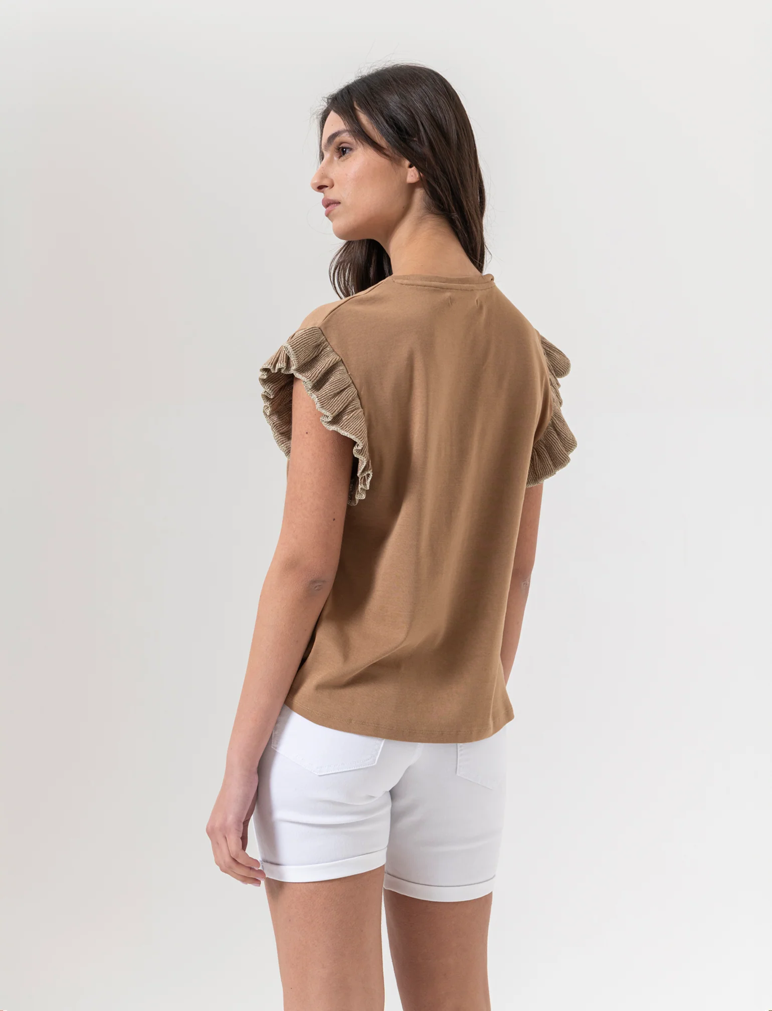 T-shirt con rouches da donna - Caramello - Image 4