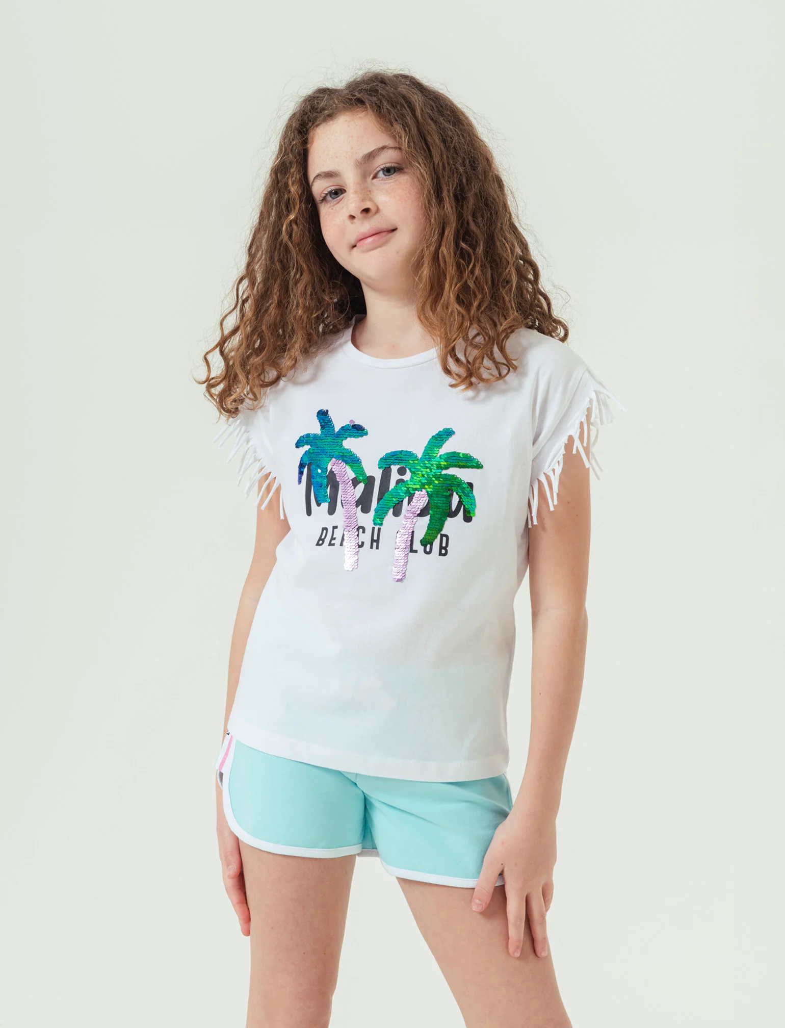 T-shirt con stampa e paillettes da bambina - Bianco - Image 2