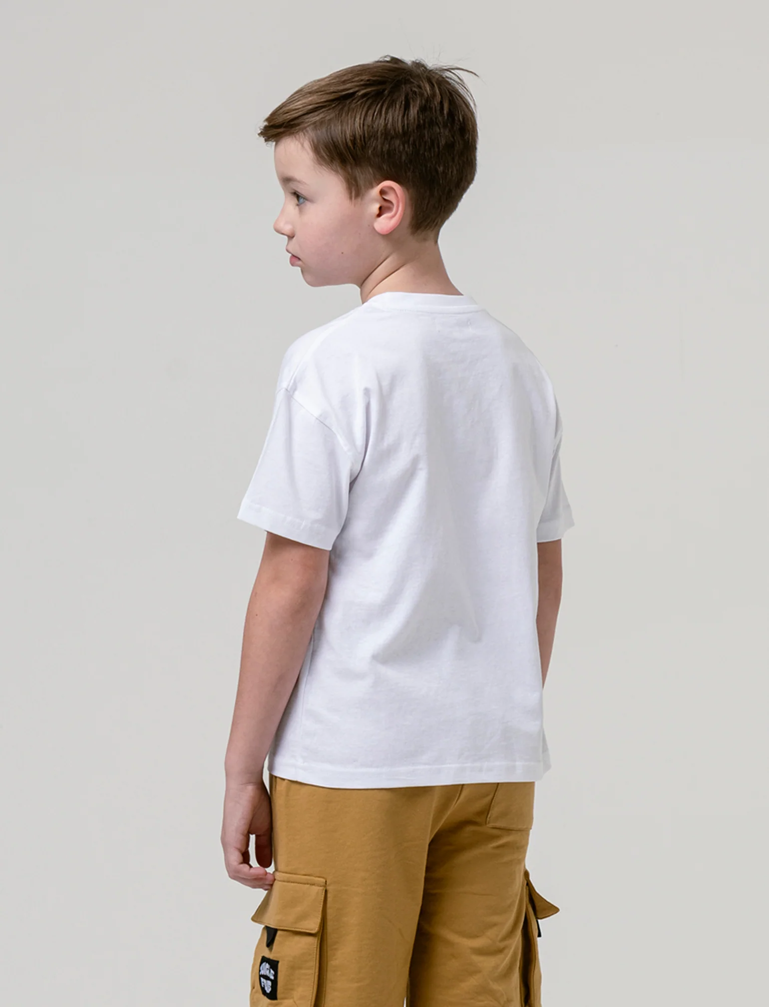 T-shirt con stampe da bambino - Bianco - Image 2