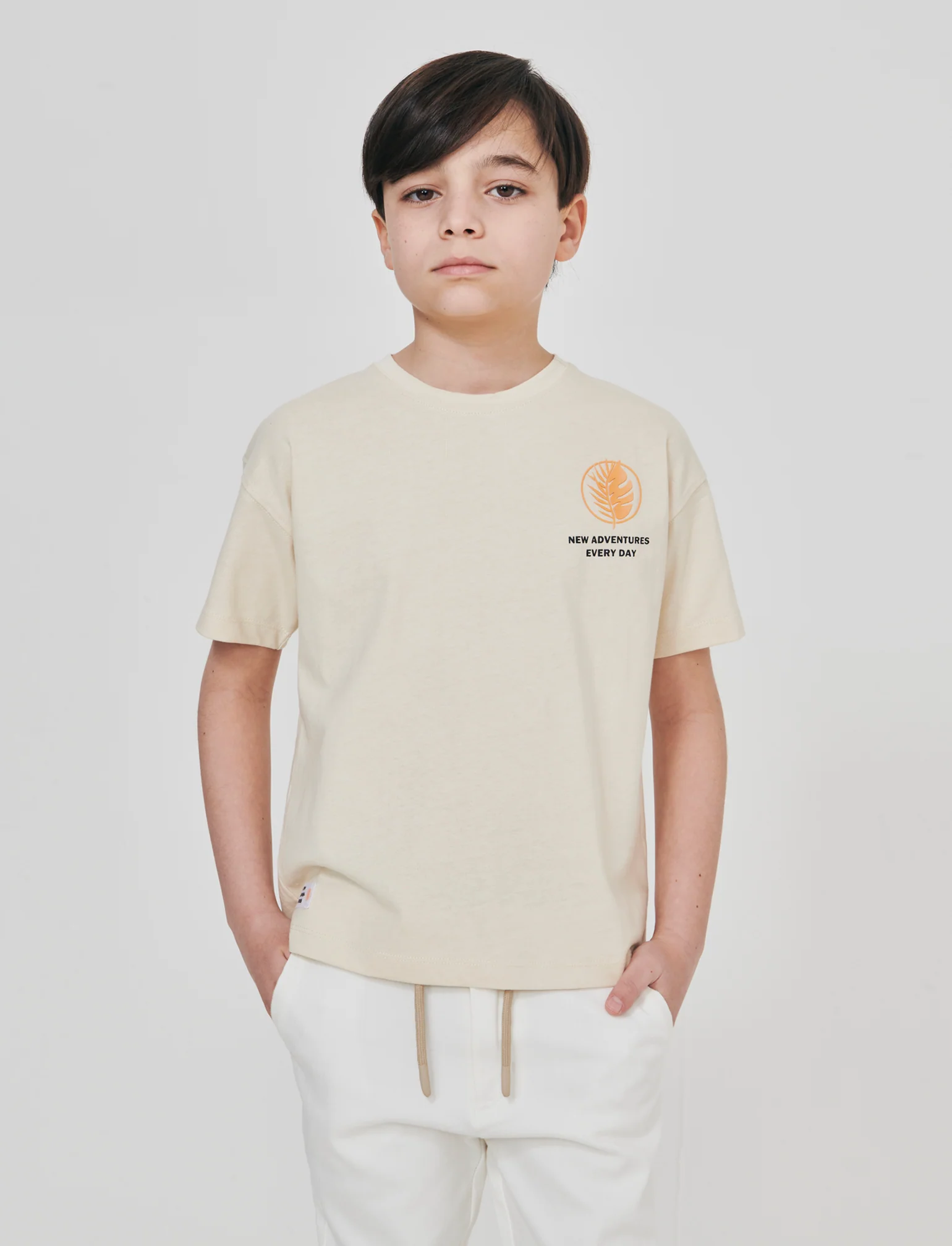 T-Shirt con stampe per ogni occasione - Beige