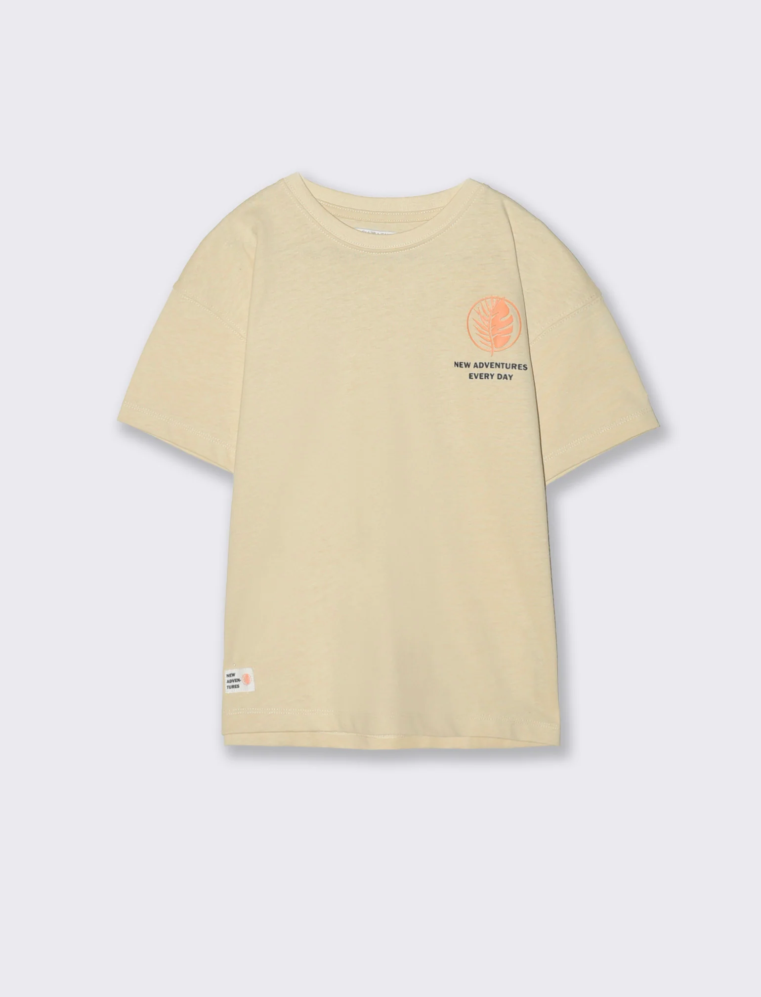 T-Shirt con stampe per ogni occasione - Beige - Image 4