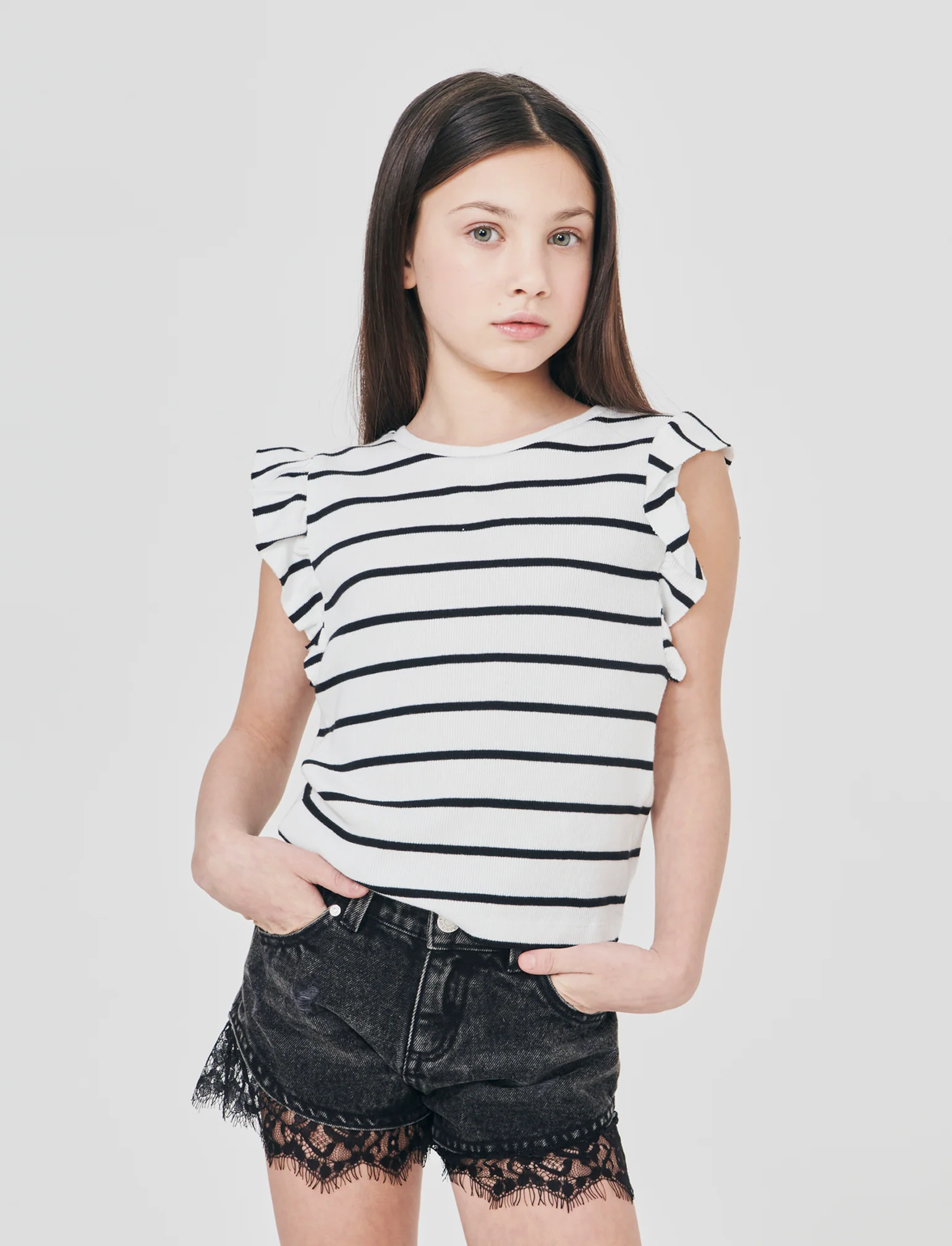 T-shirt da bambina in costina a righe - Bianco-nero - Image 3