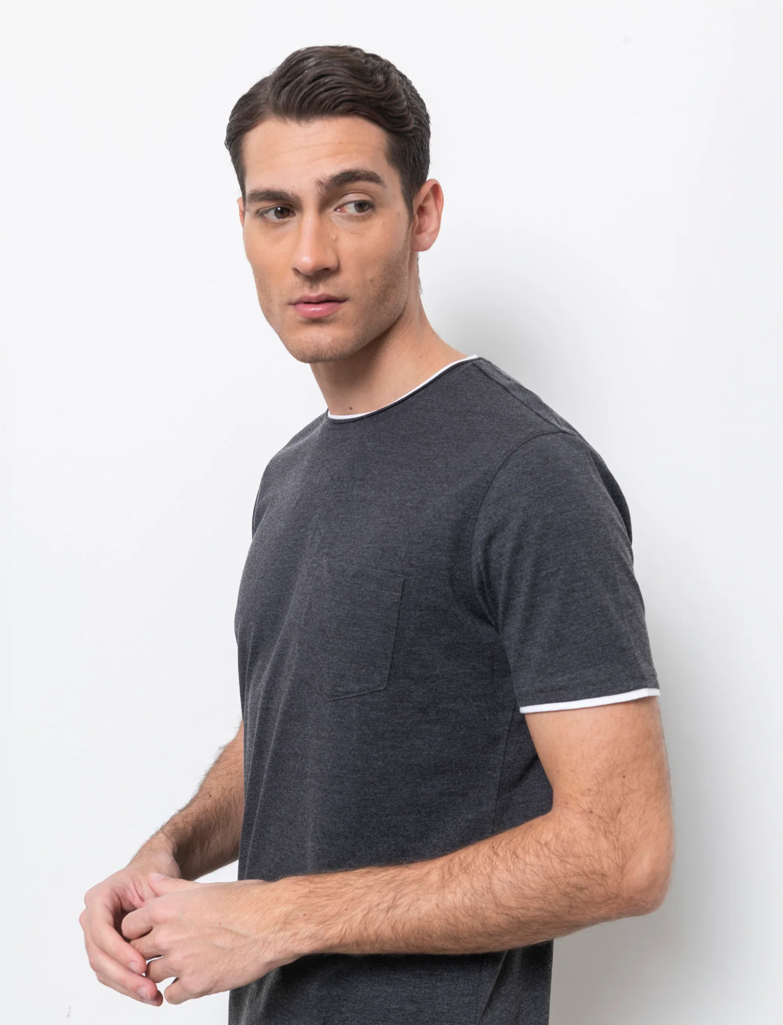 T-shirt effetto melange con tasca da uomo - Nero