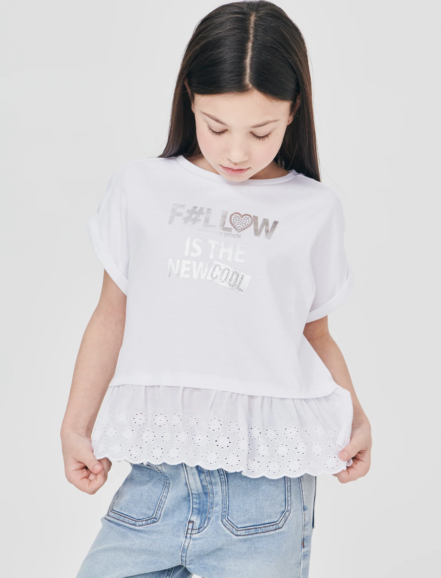 T-shirt elegante con pizzo e strass - Bianco