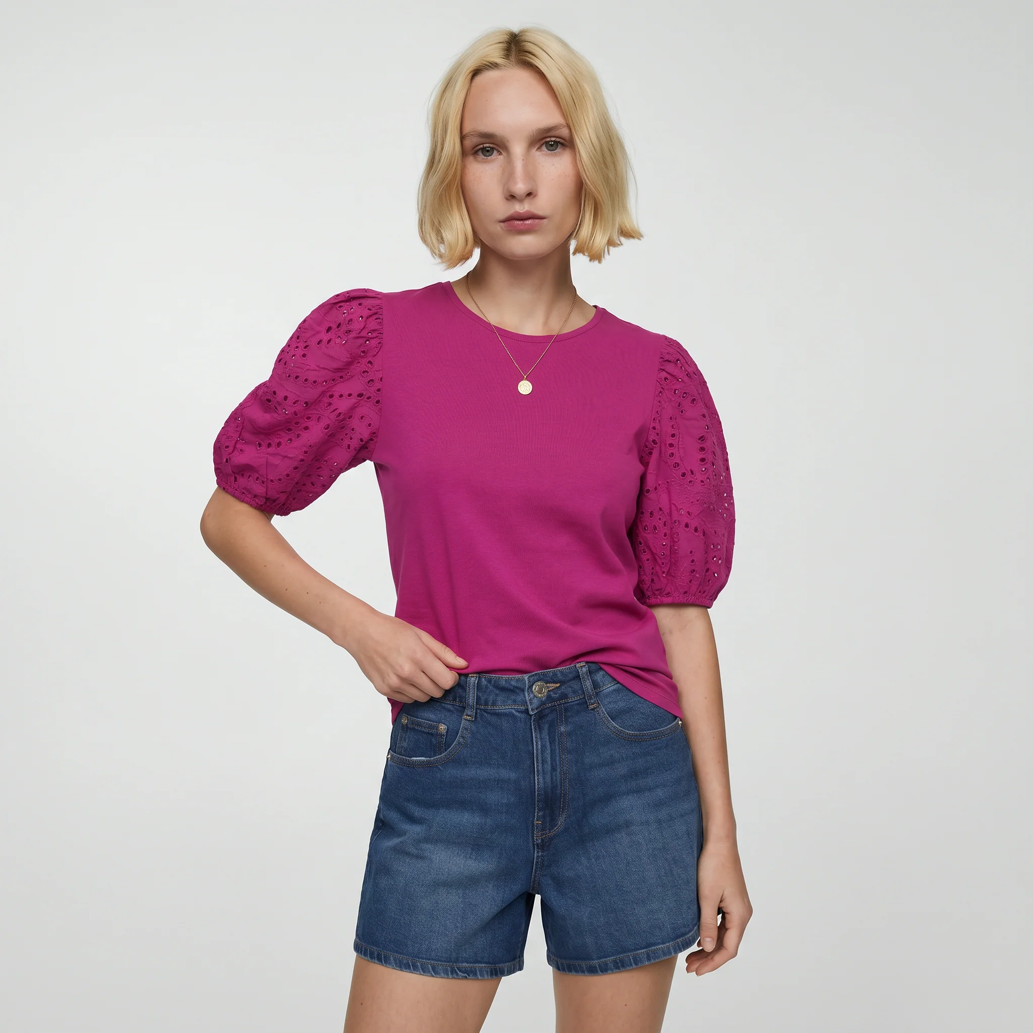 T-shirt in cotone con maniche in pizzo - Fuxia - Image 3