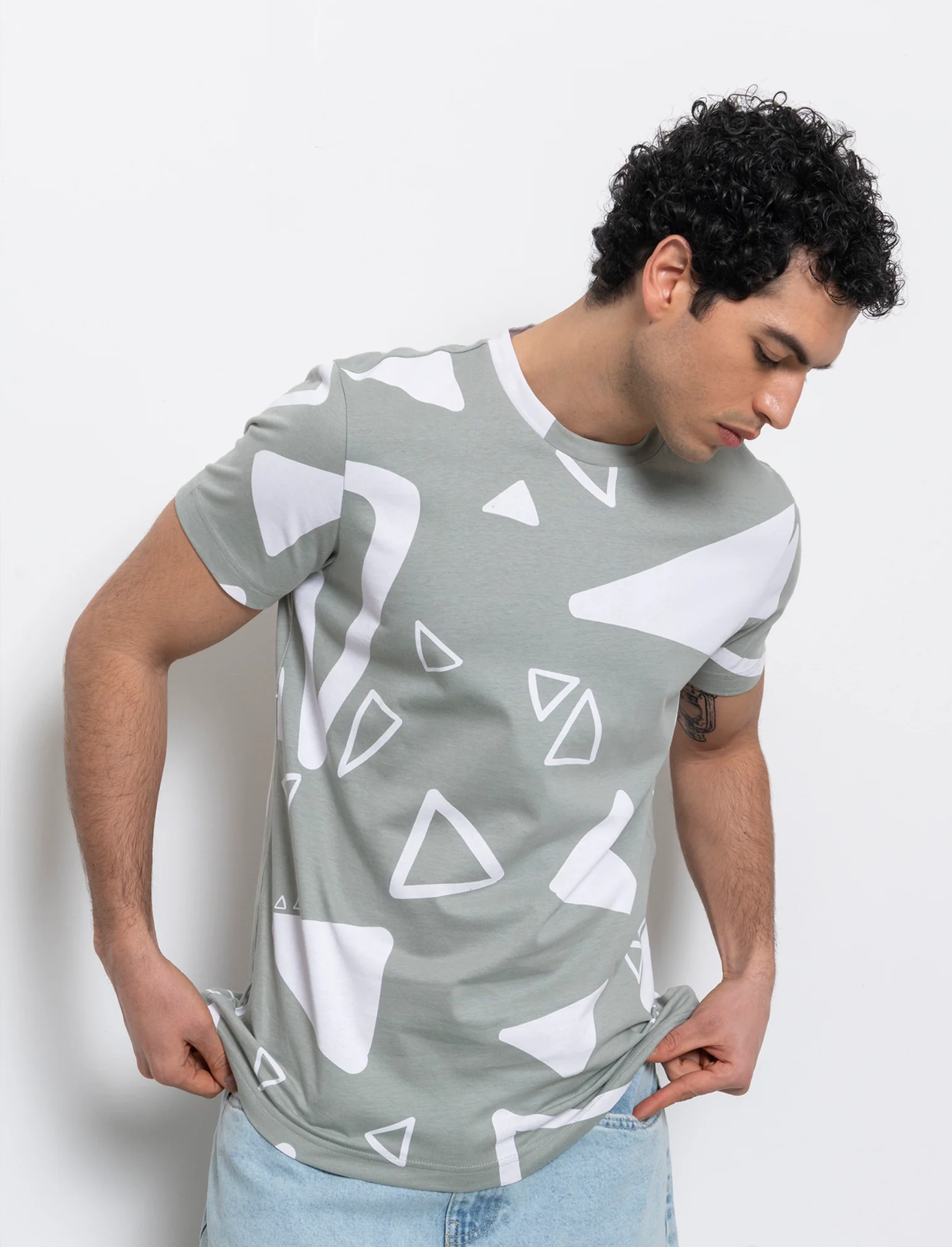 T-shirt in cotone con stampa astratta all over da uomo - Verde - Image 3