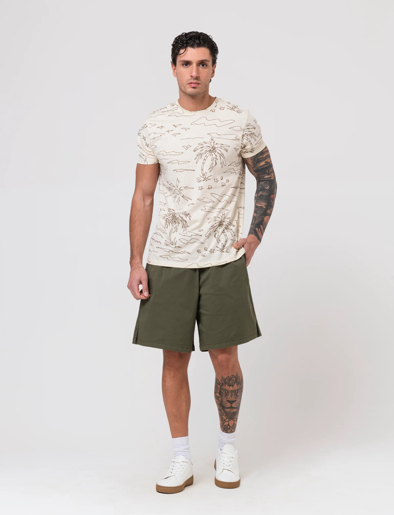 T-shirt in cotone con stampa floreale all over da uomo - Beige ecru - Image 3