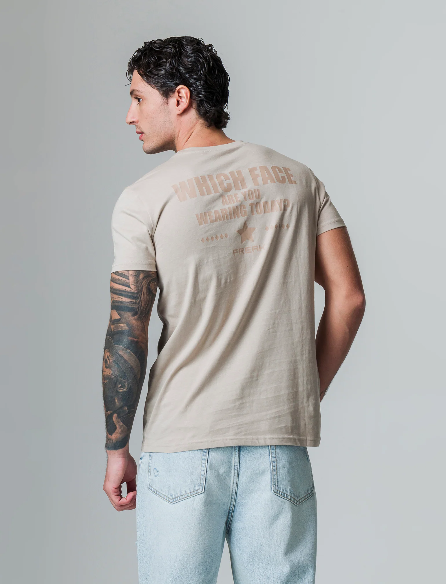 T-shirt in cotone con stampe regular fit da uomo - Beige - Image 2