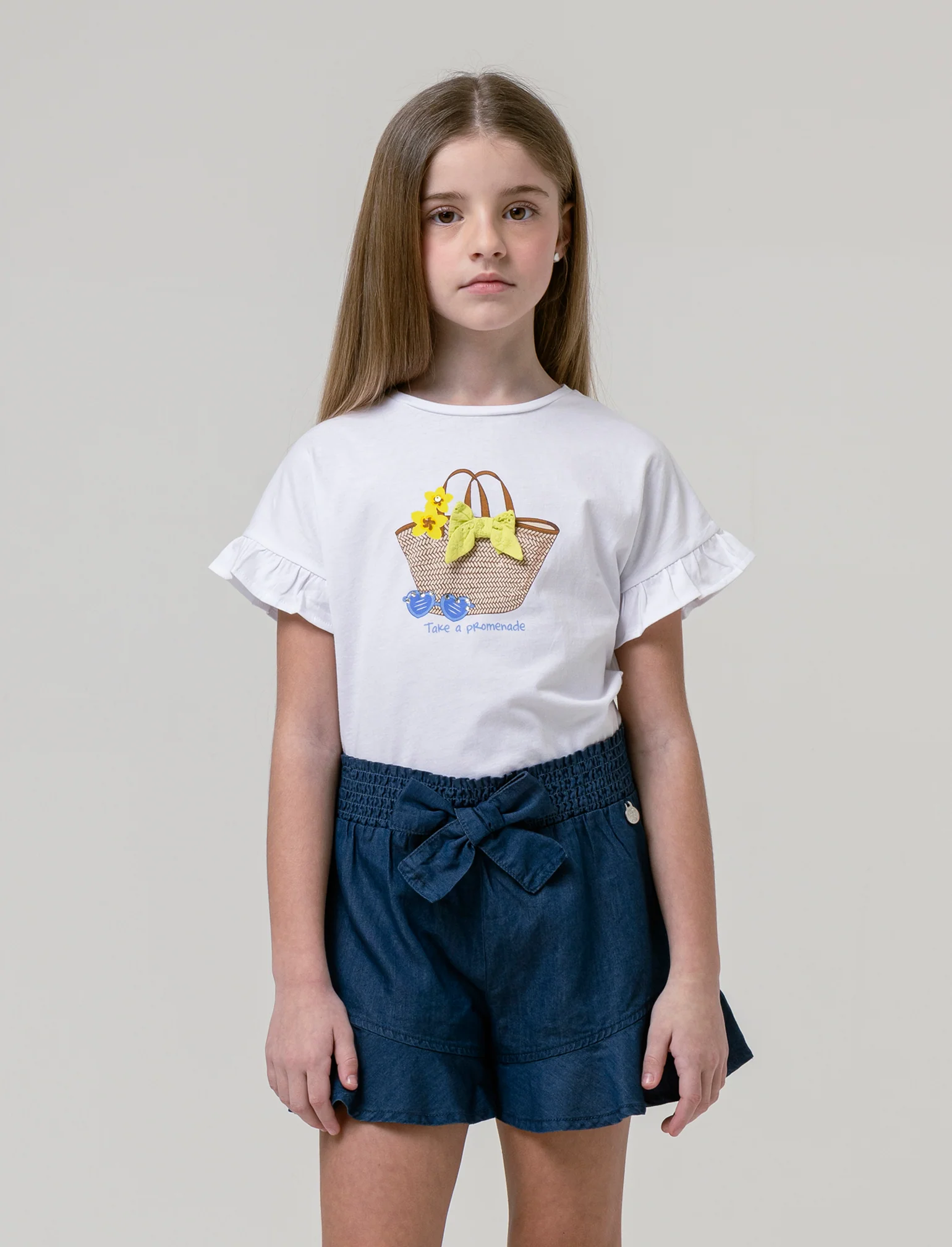 T-shirt in cotone vestibilità loose da bambina - Bianco